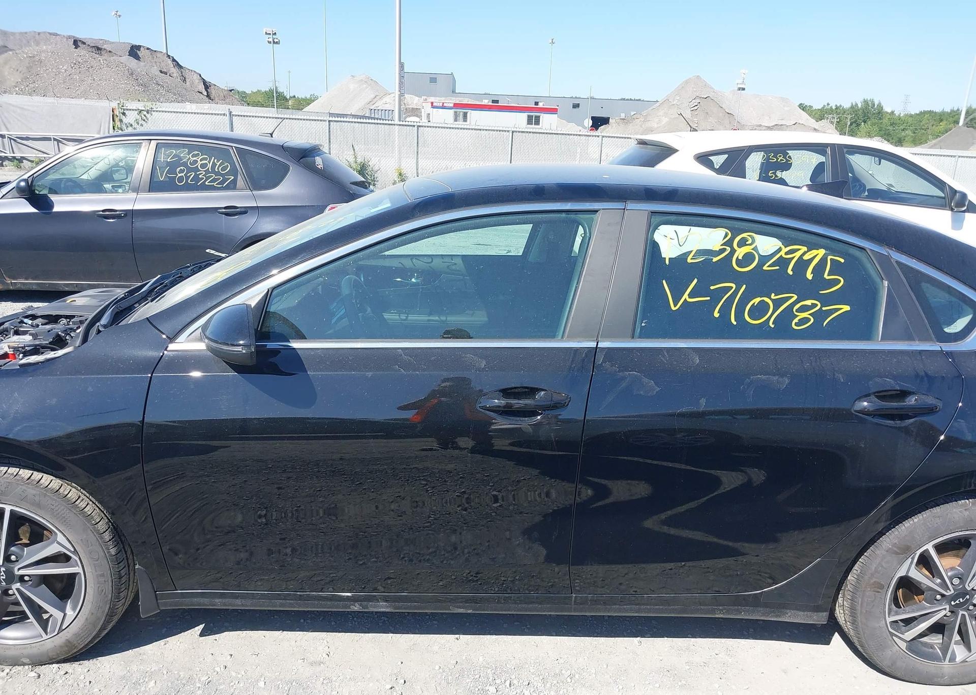 2023 KIA FORTE EX