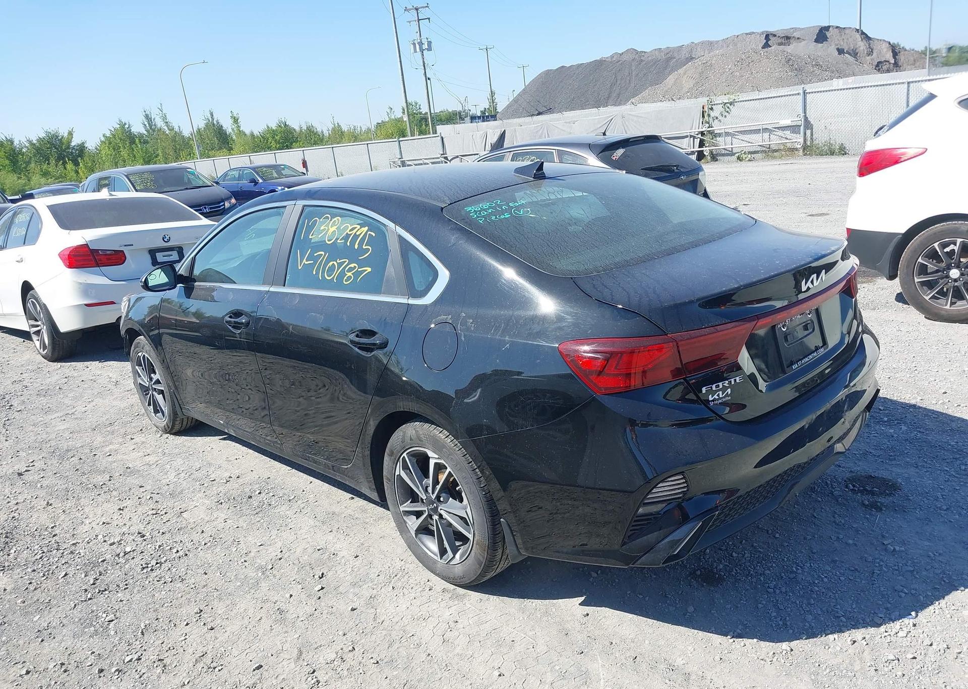 2023 KIA FORTE EX
