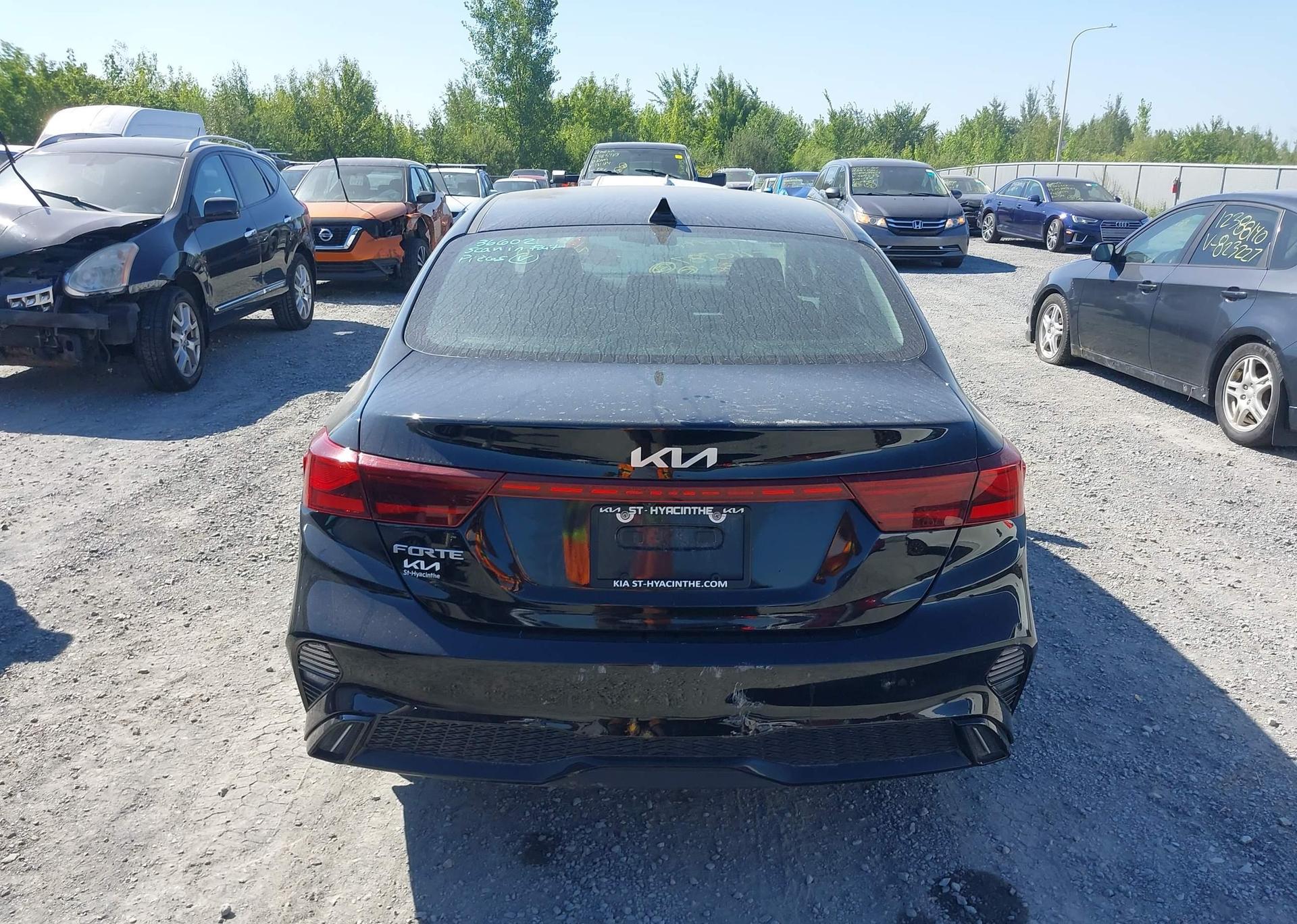 2023 KIA FORTE EX