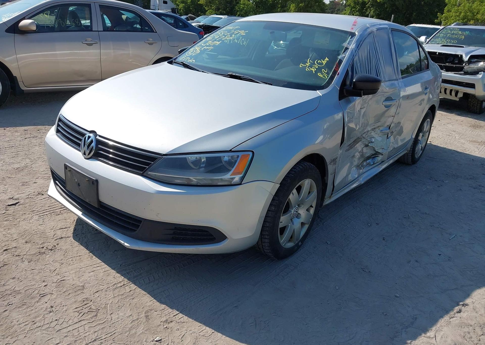 2011 VOLKSWAGEN JETTA S