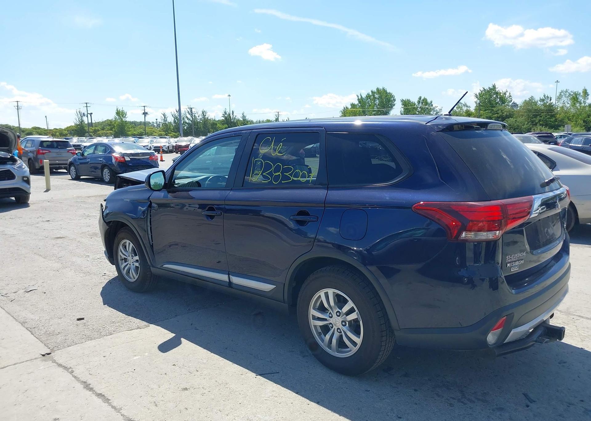 2016 MITSUBISHI OUTLANDER ES