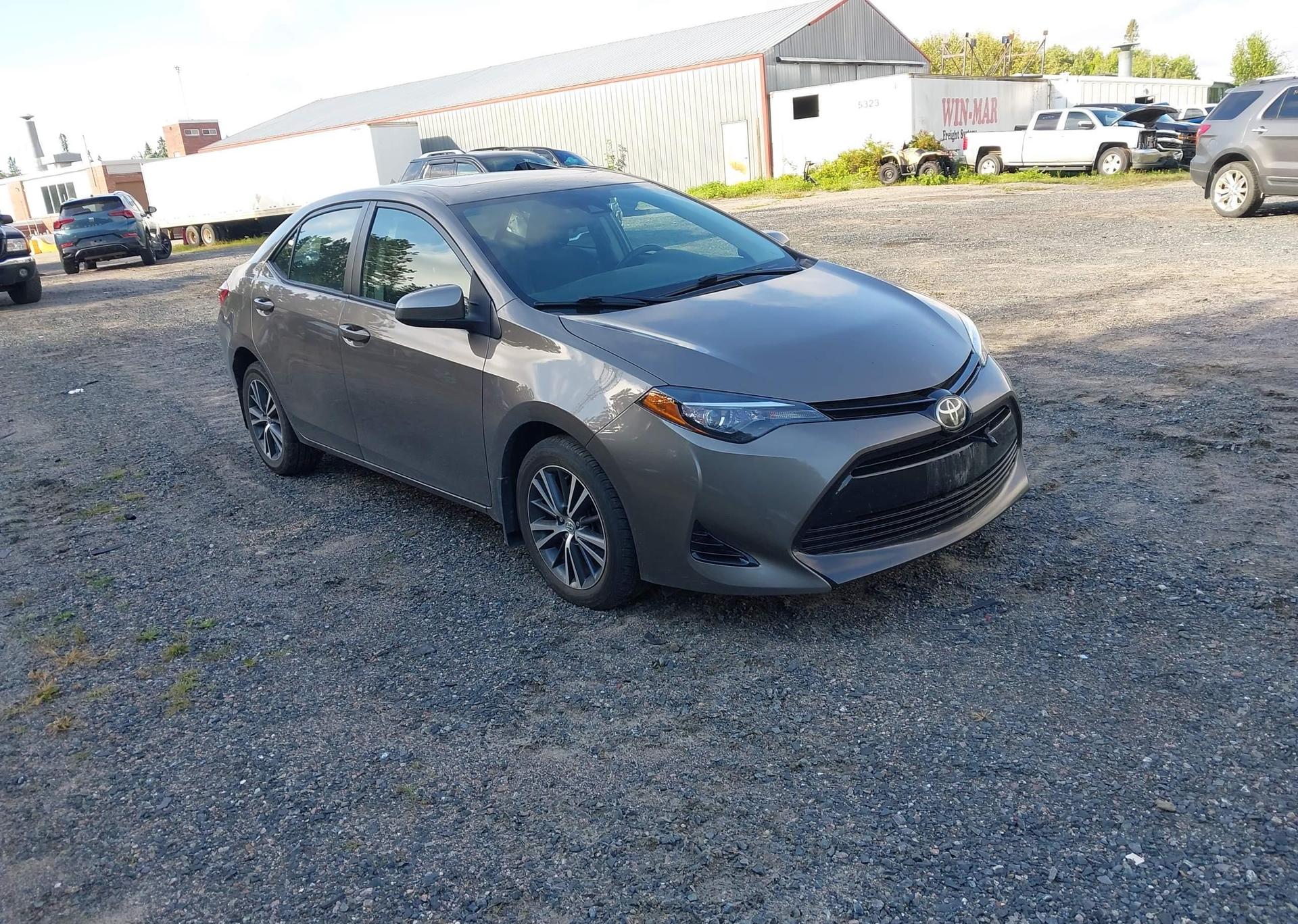 2017 TOYOTA COROLLA LE