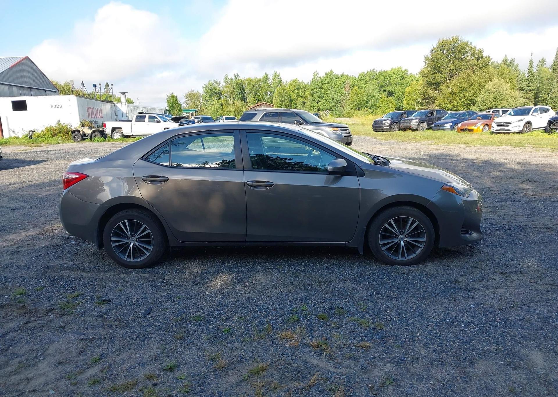 2017 TOYOTA COROLLA LE