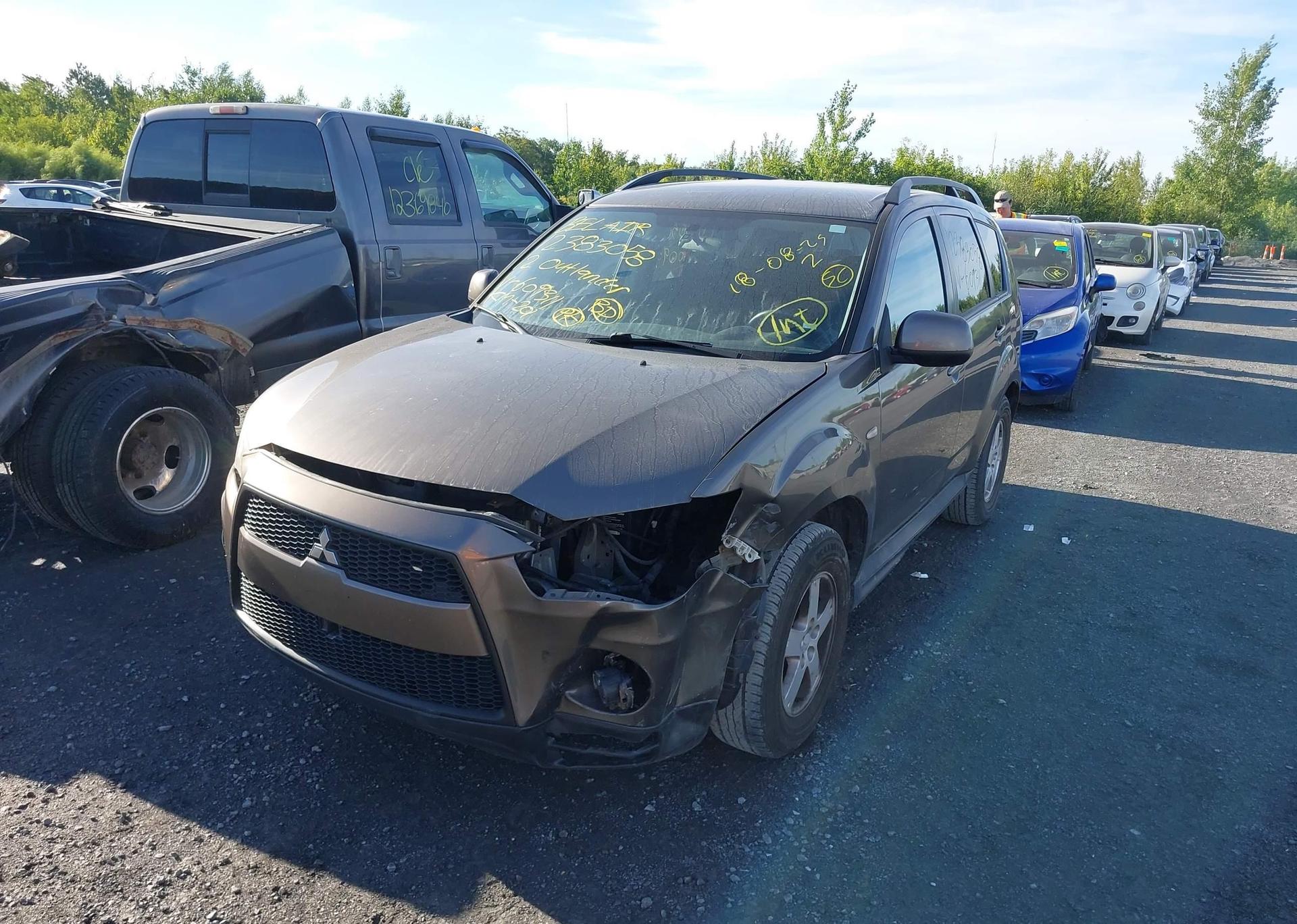 2012 MITSUBISHI OUTLANDER ES