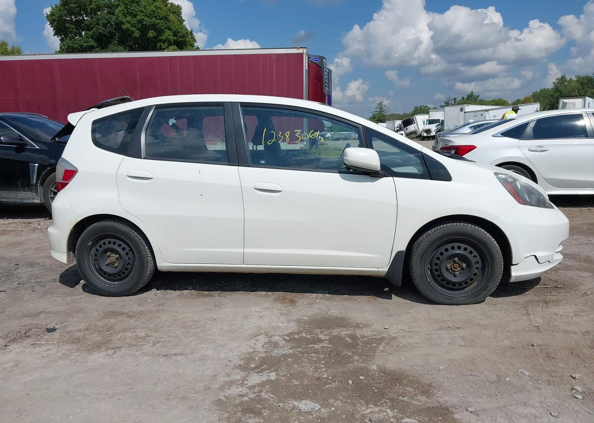 2009 HONDA FIT LX