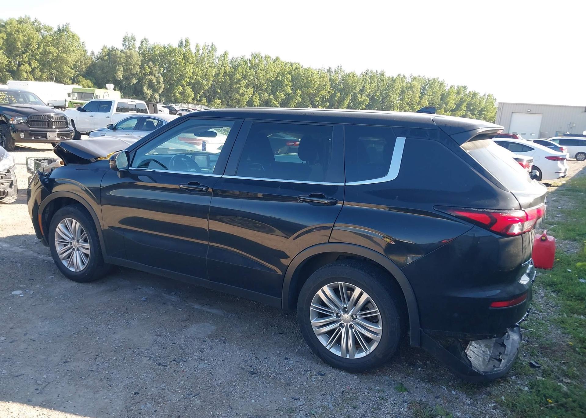 2022 MITSUBISHI OUTLANDER ES