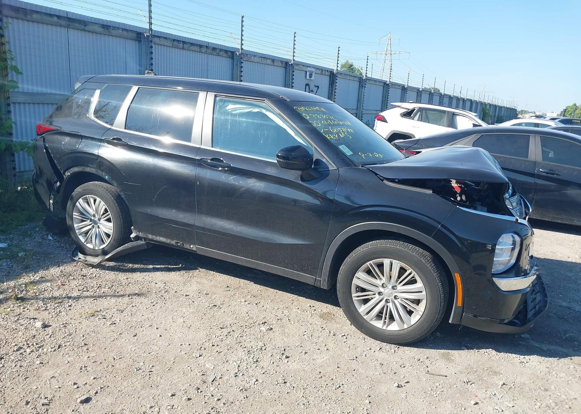 2022 MITSUBISHI OUTLANDER ES