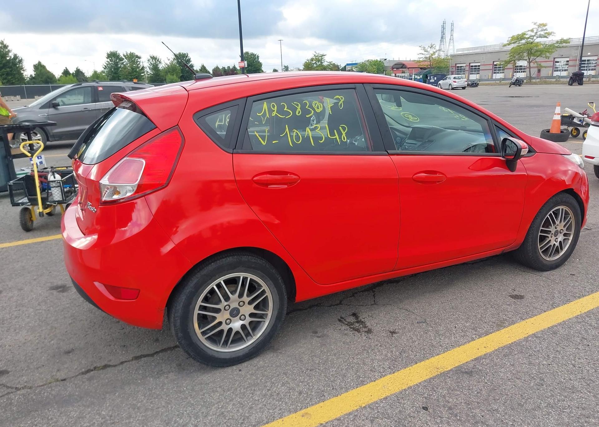 2014 FORD FIESTA SE