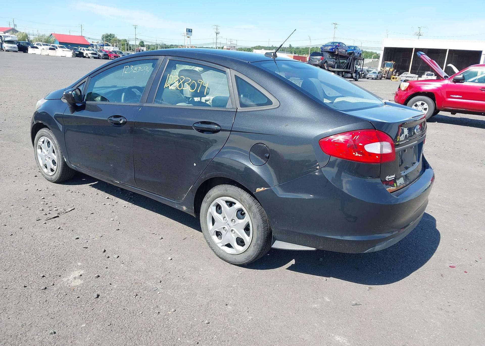 2011 FORD FIESTA S