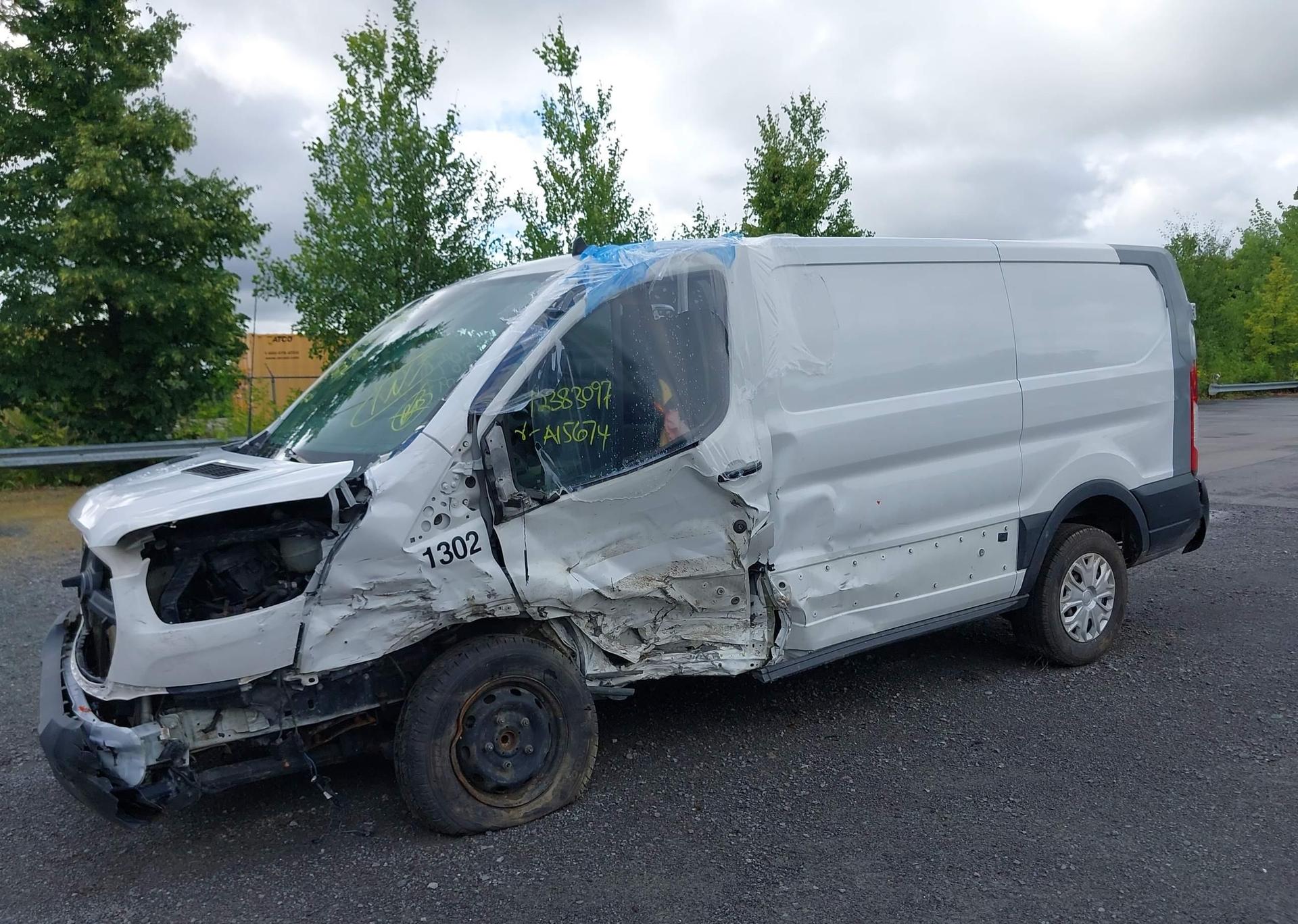 2022 FORD transit t-250