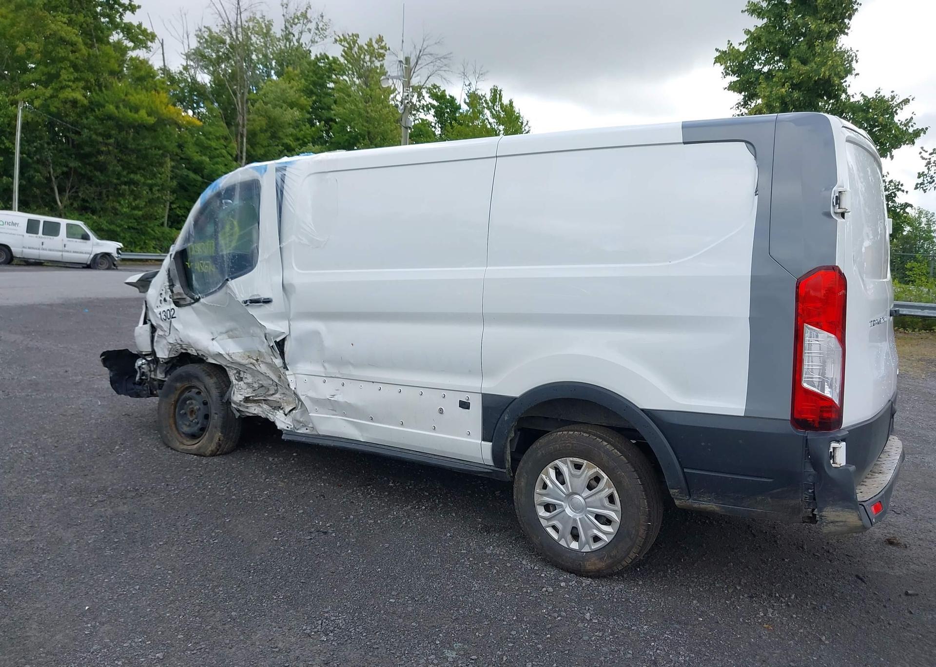2022 FORD transit t-250