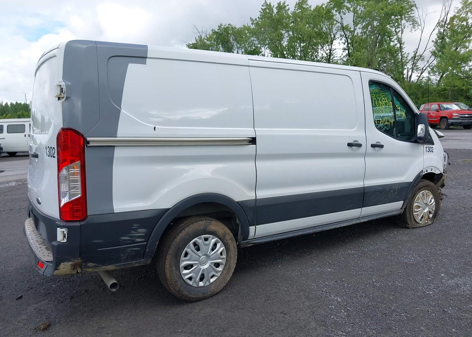 2022 FORD transit t-250