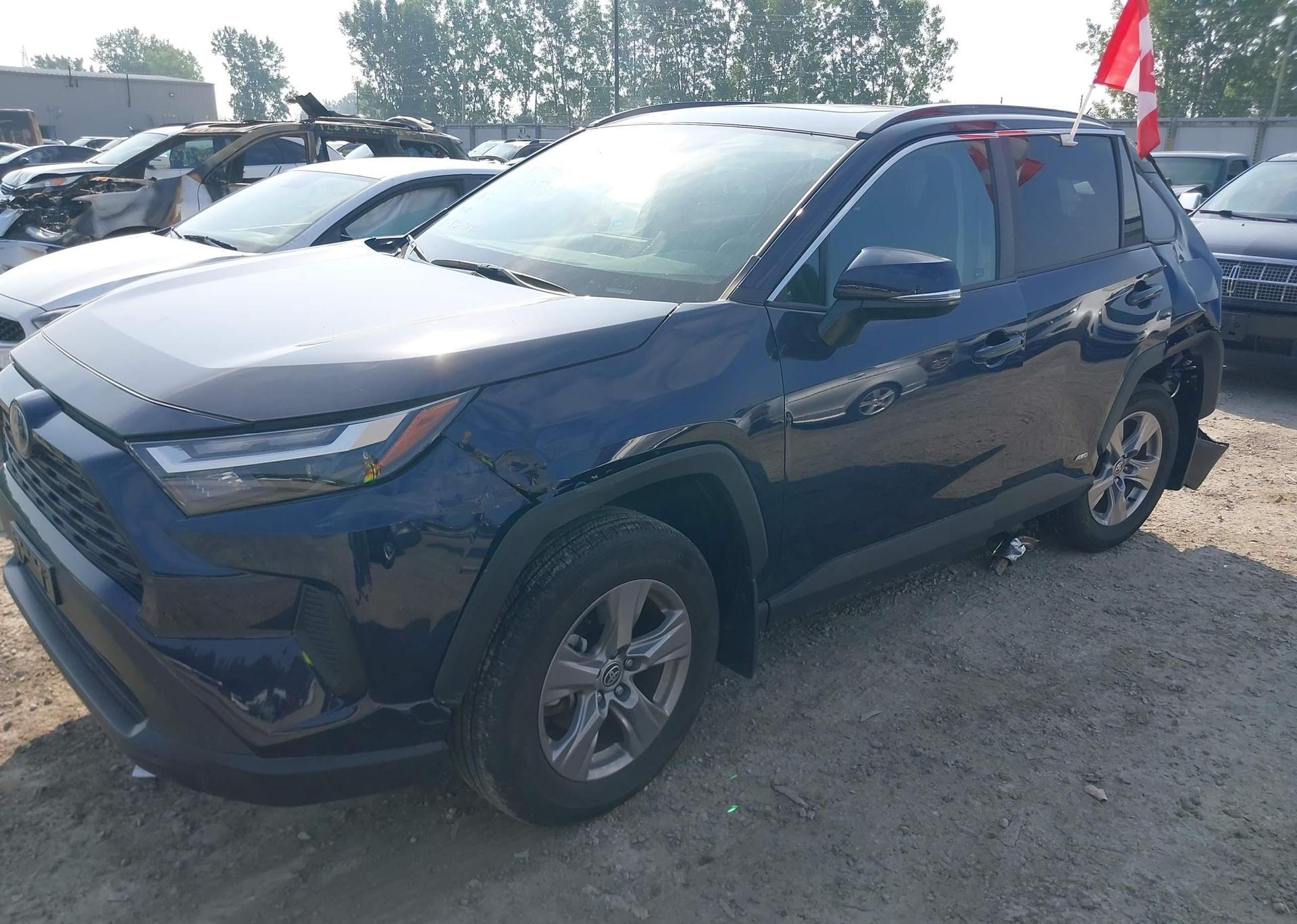 2023 TOYOTA RAV4 HYBRID XLE