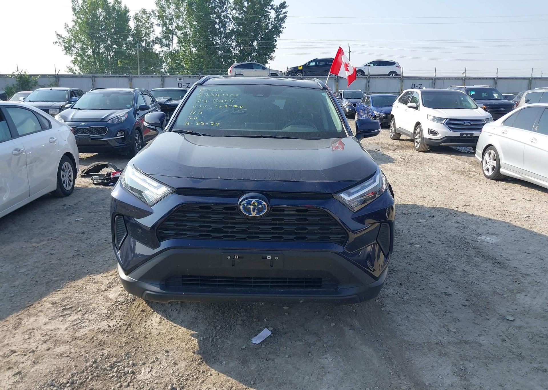 2023 TOYOTA RAV4 HYBRID XLE