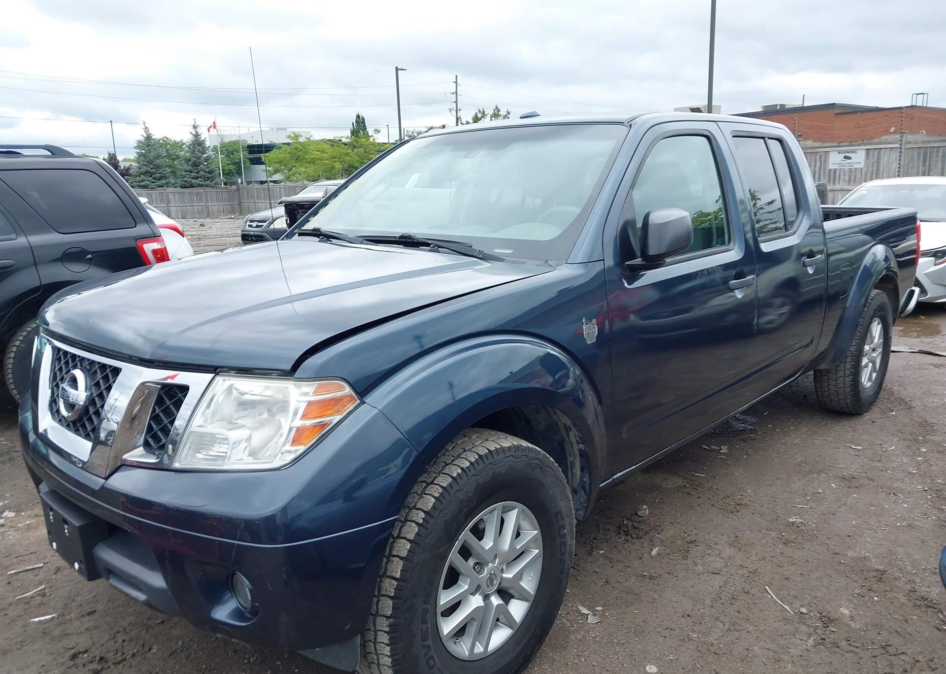 2016 NISSAN FRONTIER SV