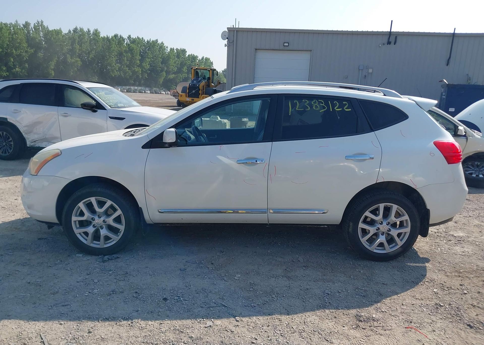 2012 NISSAN ROGUE S