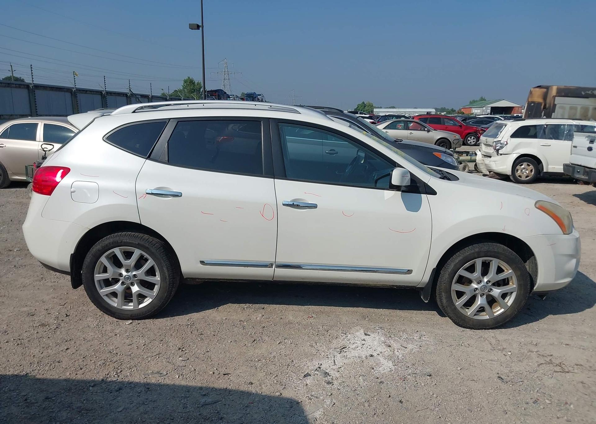 2012 NISSAN ROGUE S