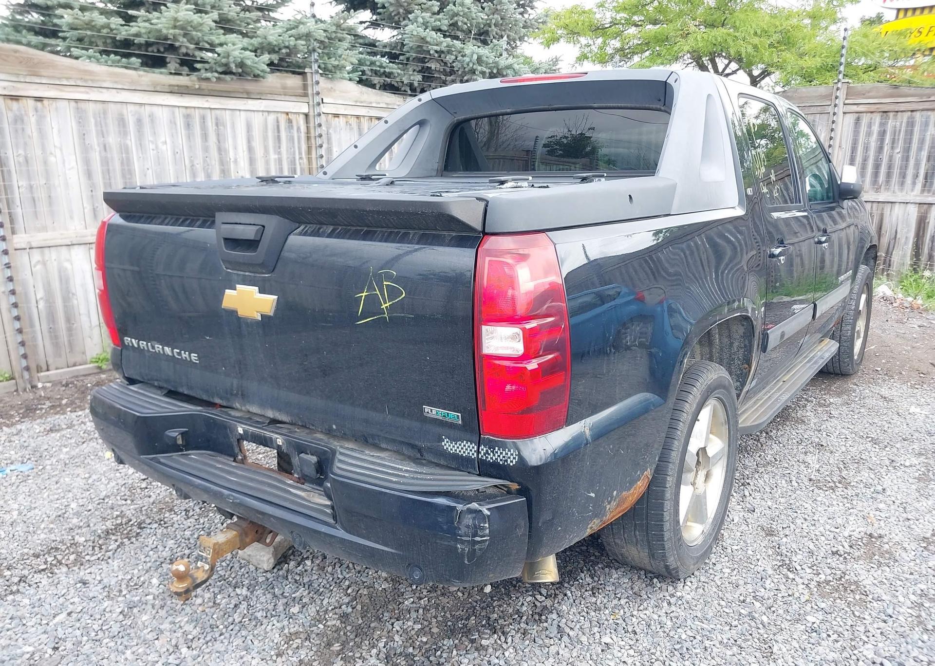 2012 CHEVROLET AVALANCHE LT
