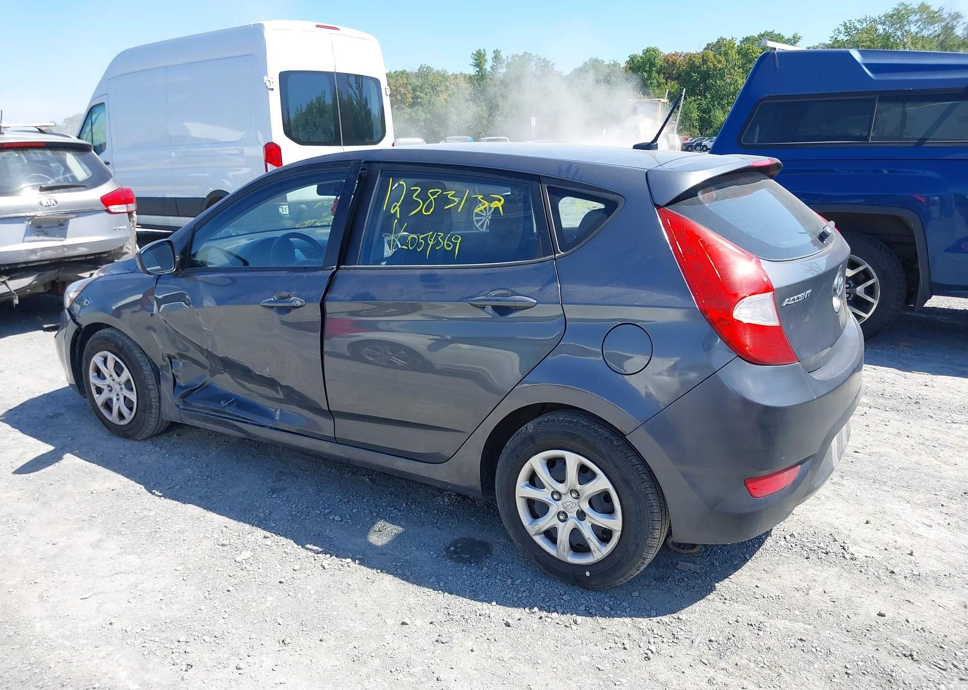 2012 HYUNDAI ACCENT GLS