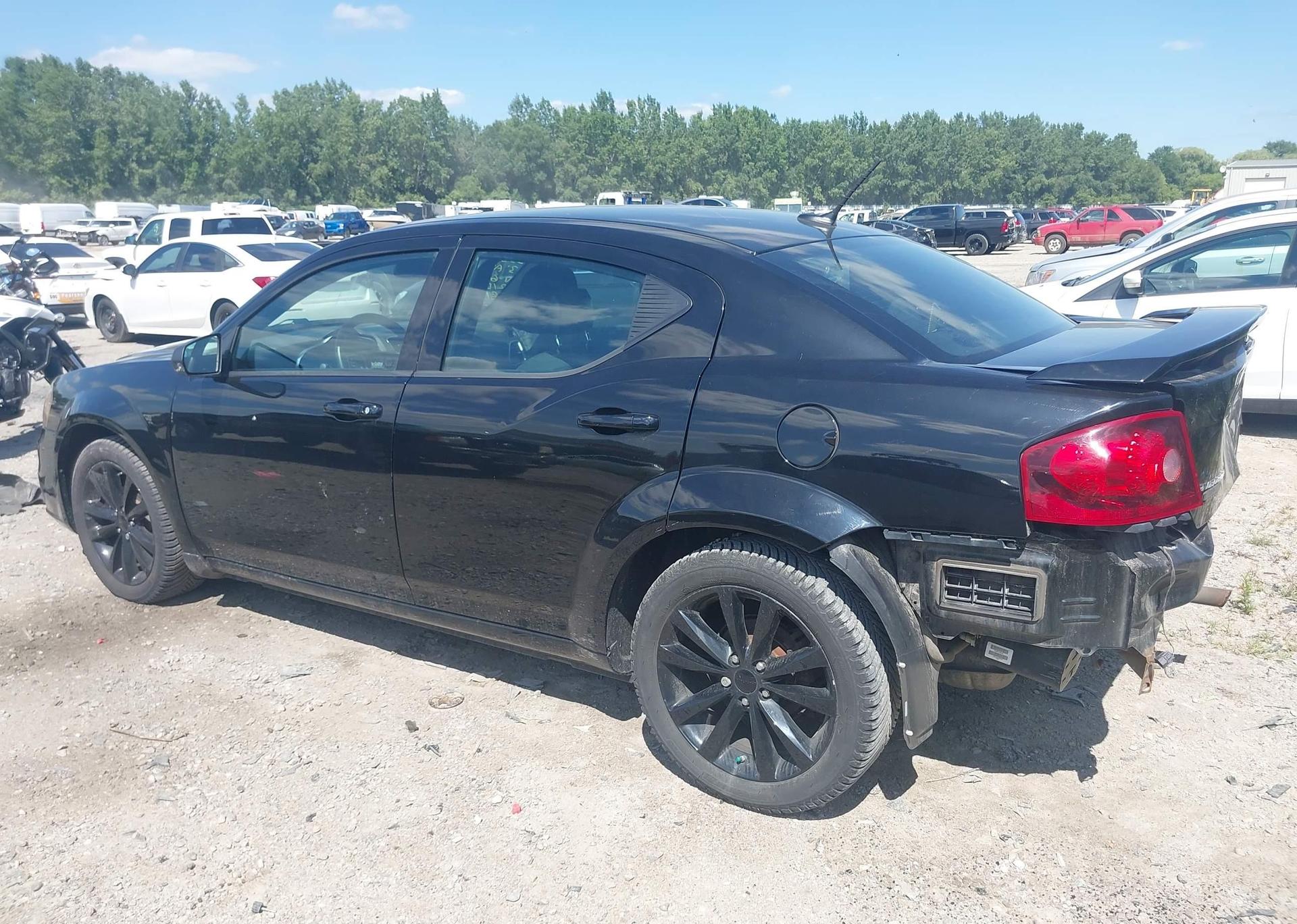 2013 DODGE AVENGER SE