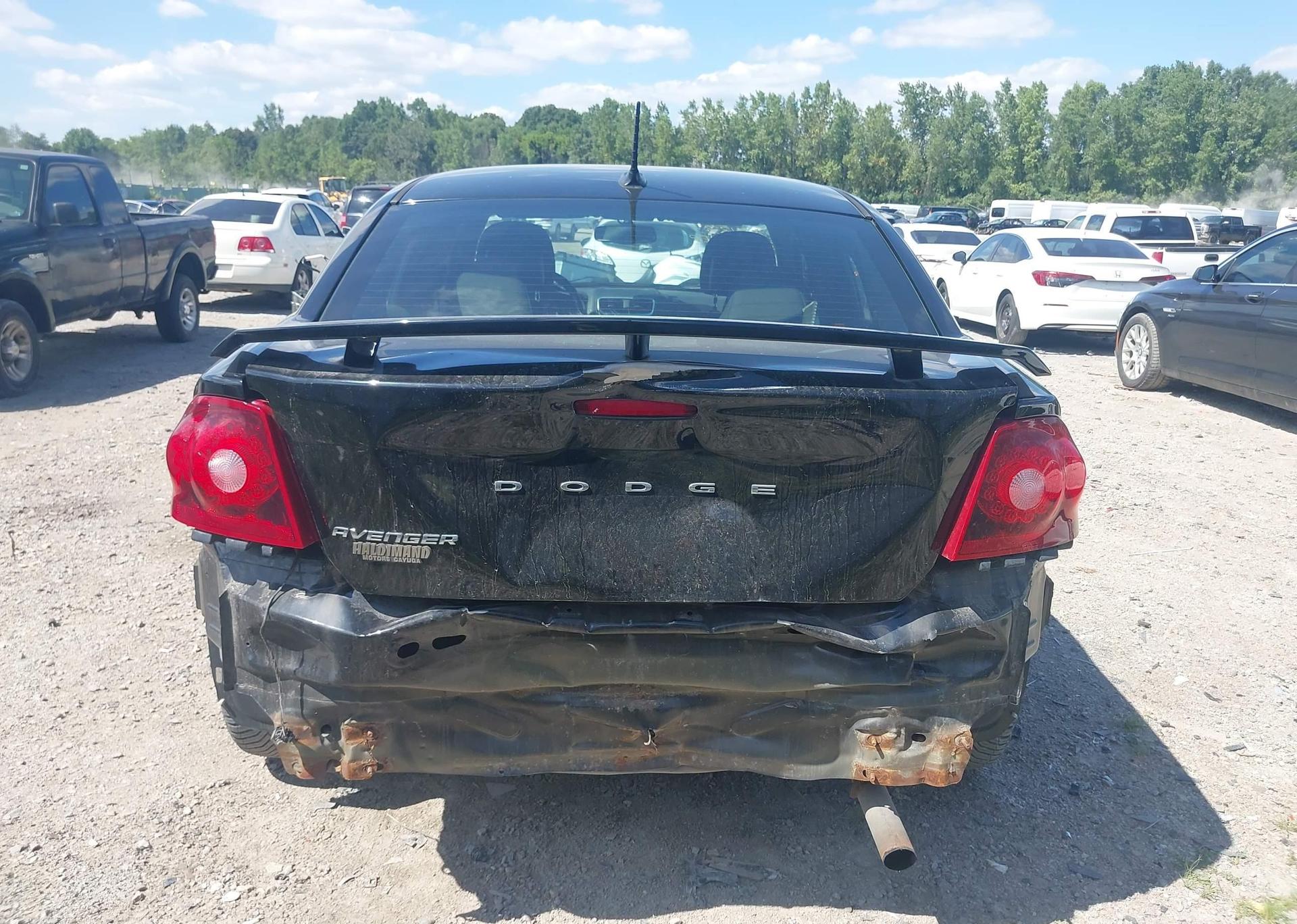 2013 DODGE AVENGER SE
