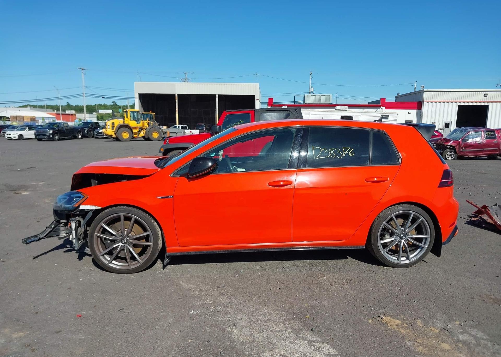 2019 VOLKSWAGEN GOLF R