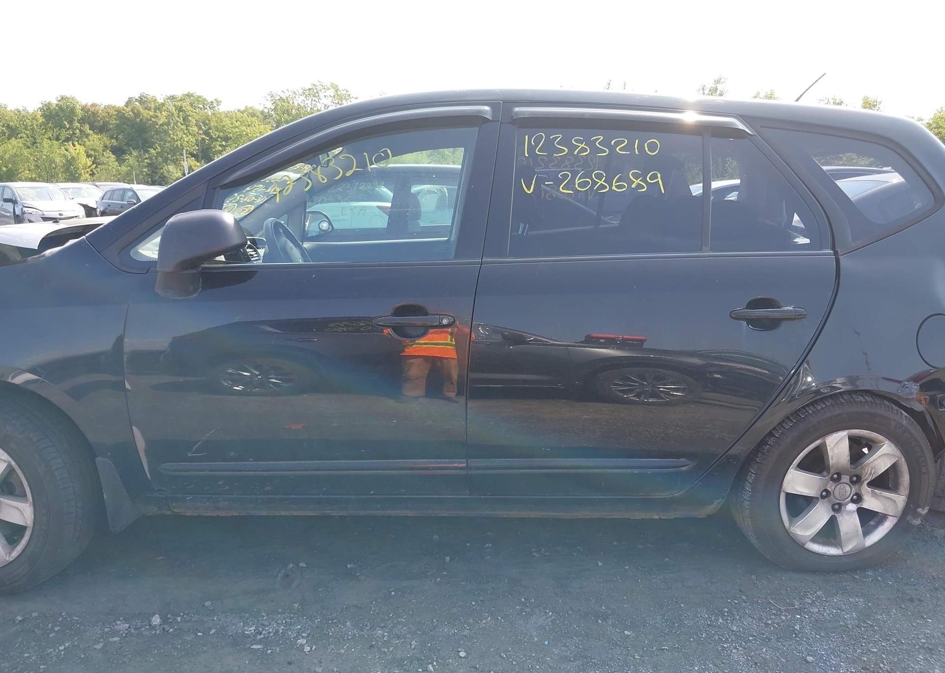 2009 KIA RONDO EX