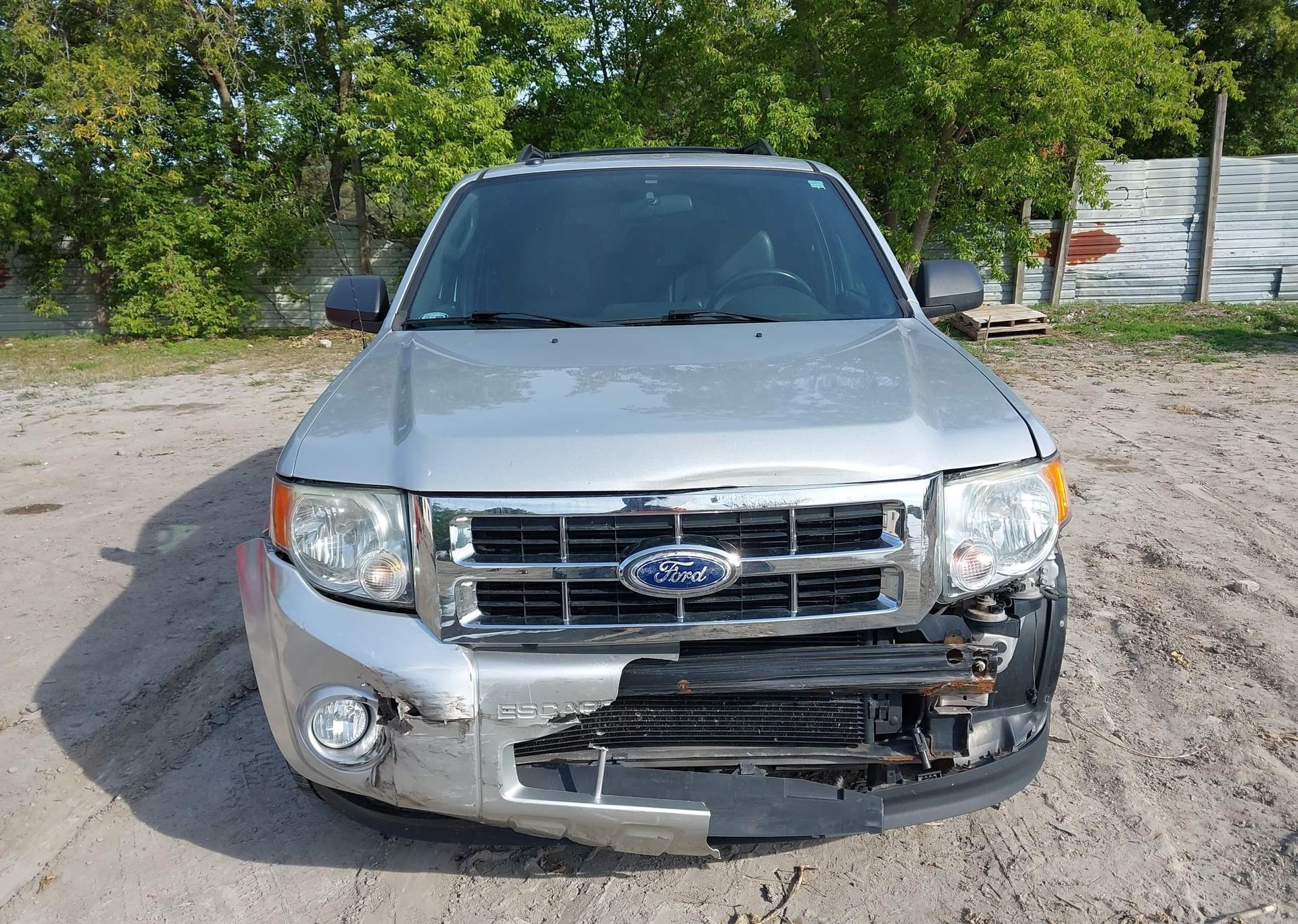 2011 FORD ESCAPE XLT