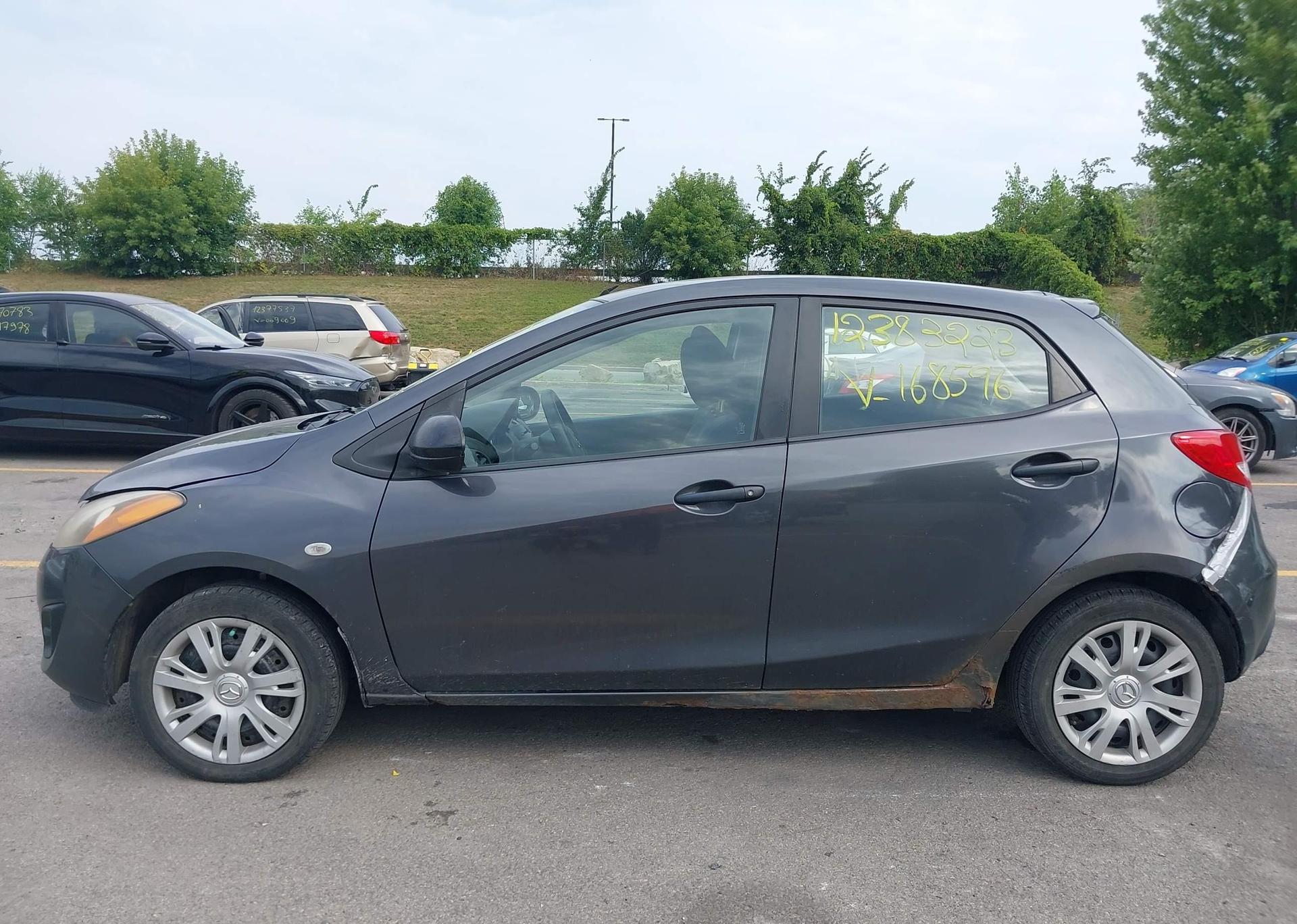 2013 MAZDA MAZDA2 GX