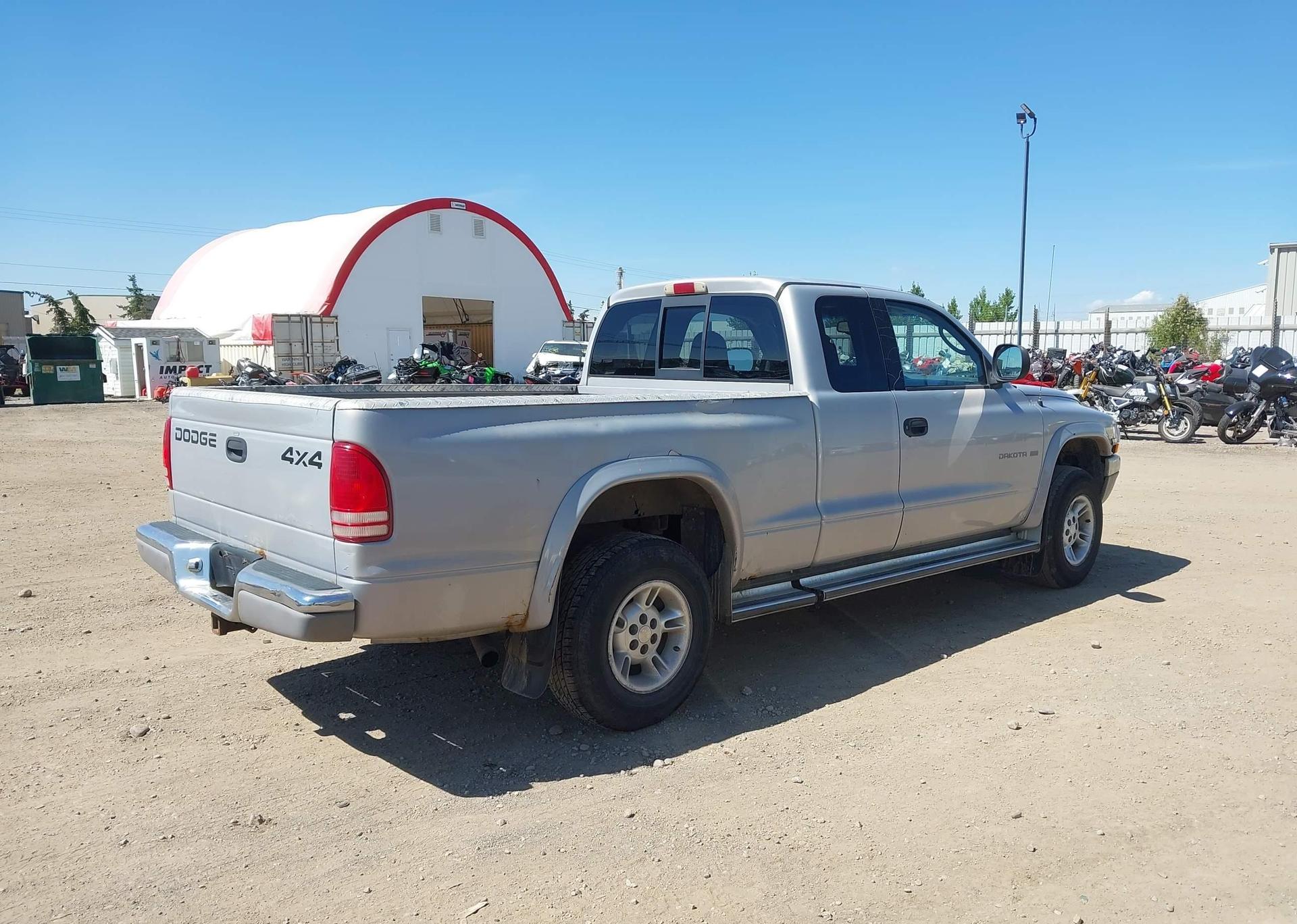2000 DODGE DAKOTA SLT