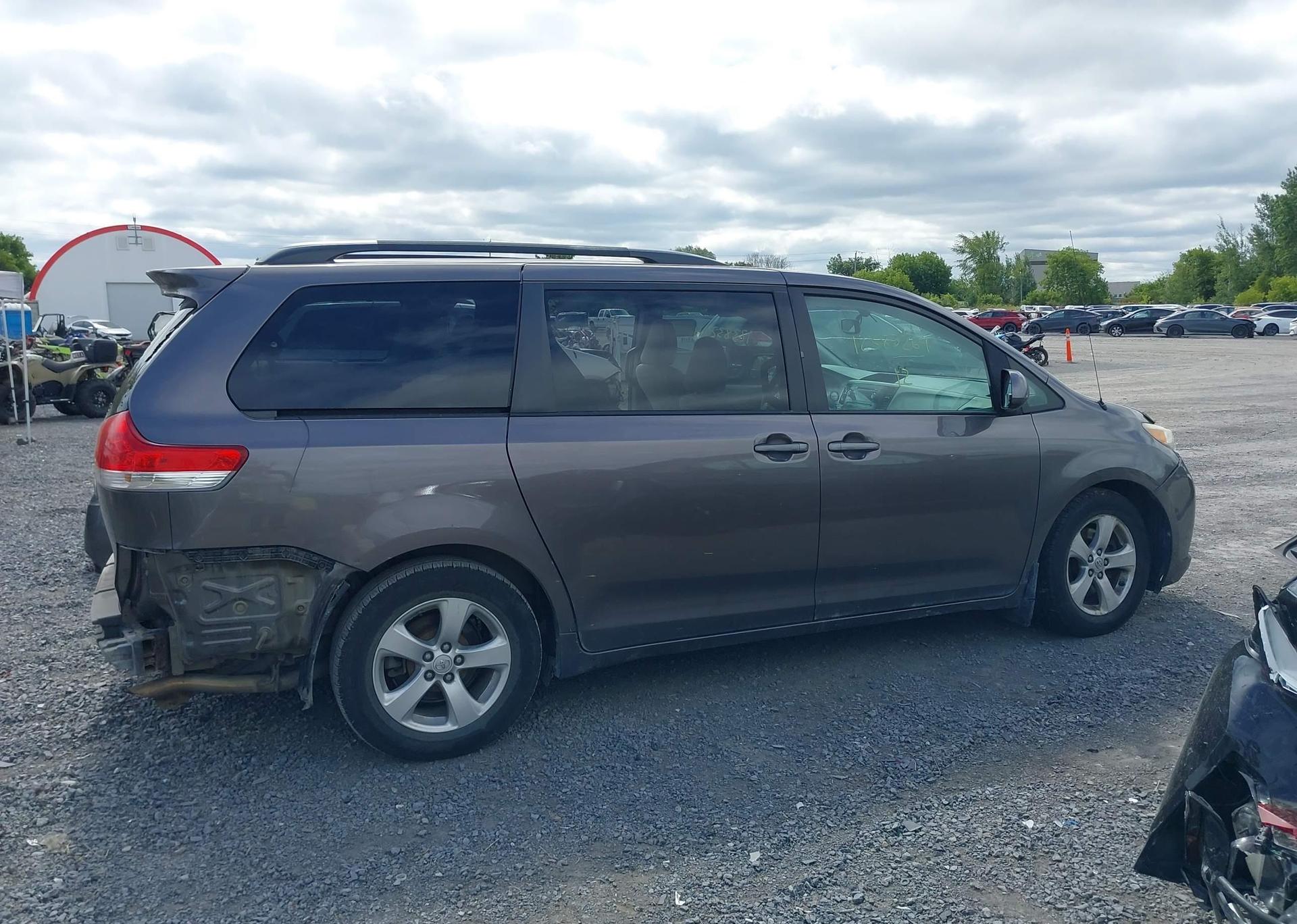 2012 HYUNDAI SANTA FE GL 2.4 PREMIUM