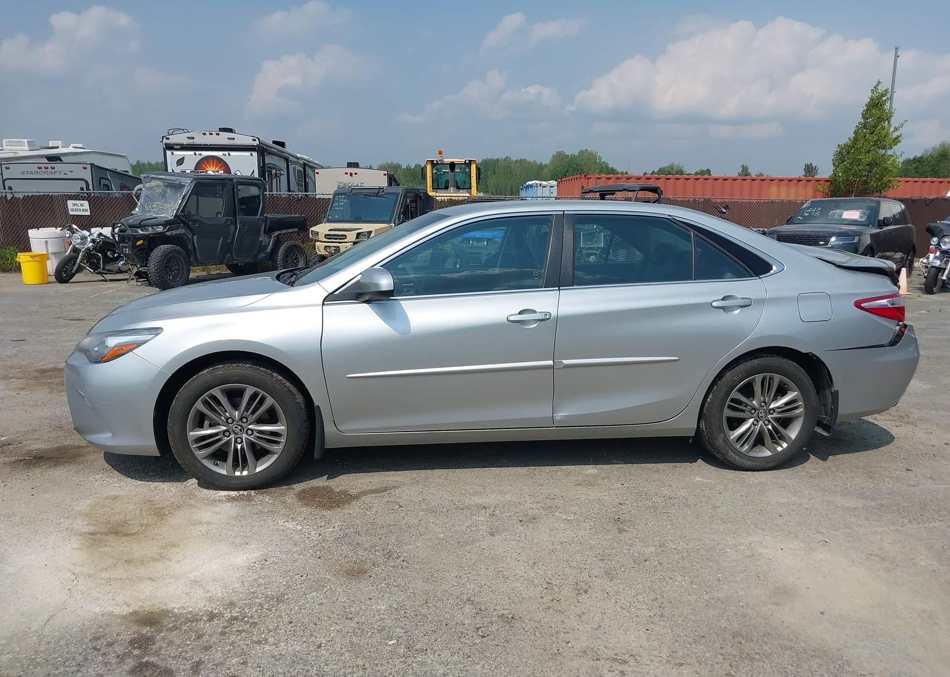 2017 TOYOTA CAMRY SE