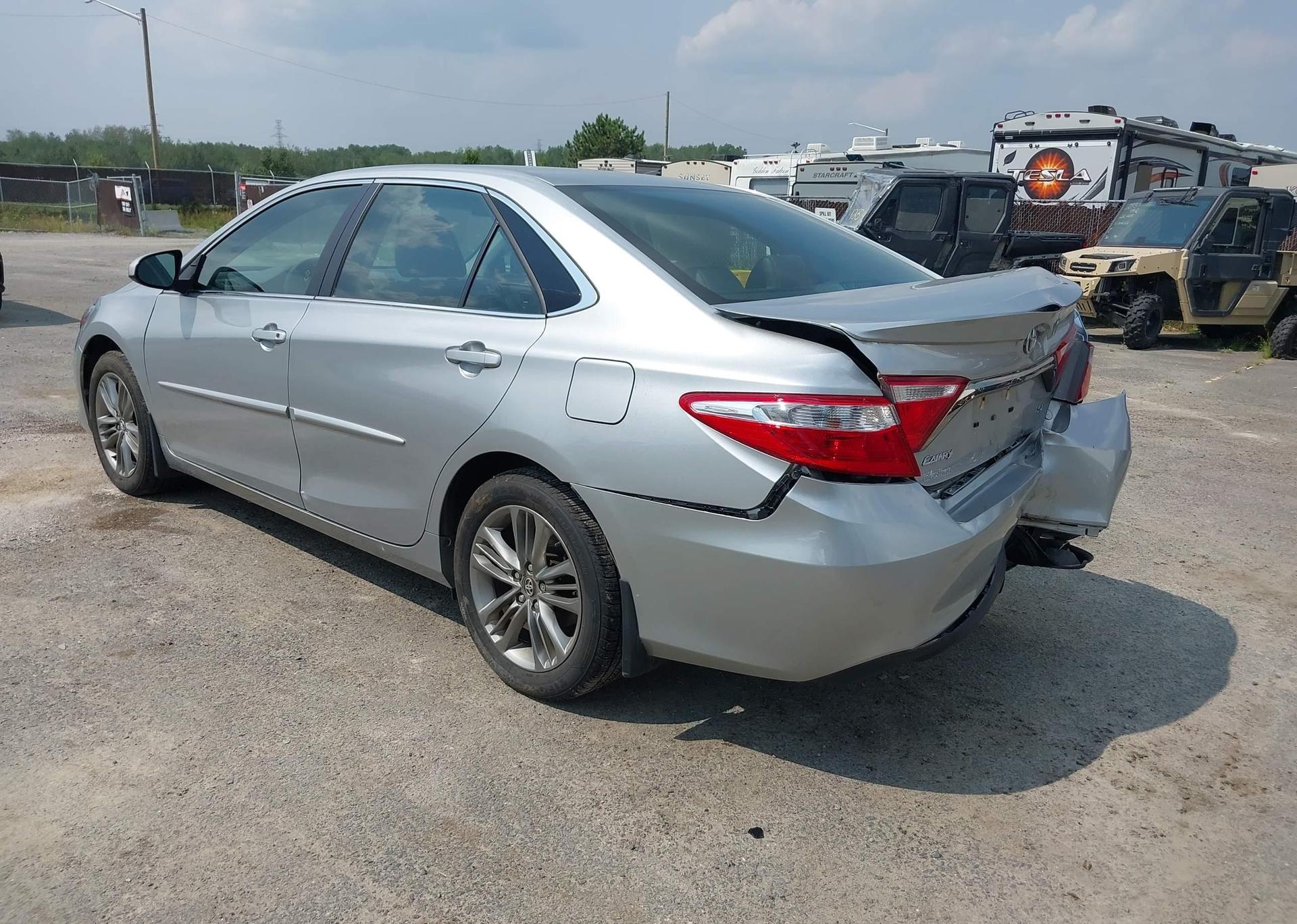 2017 TOYOTA CAMRY SE