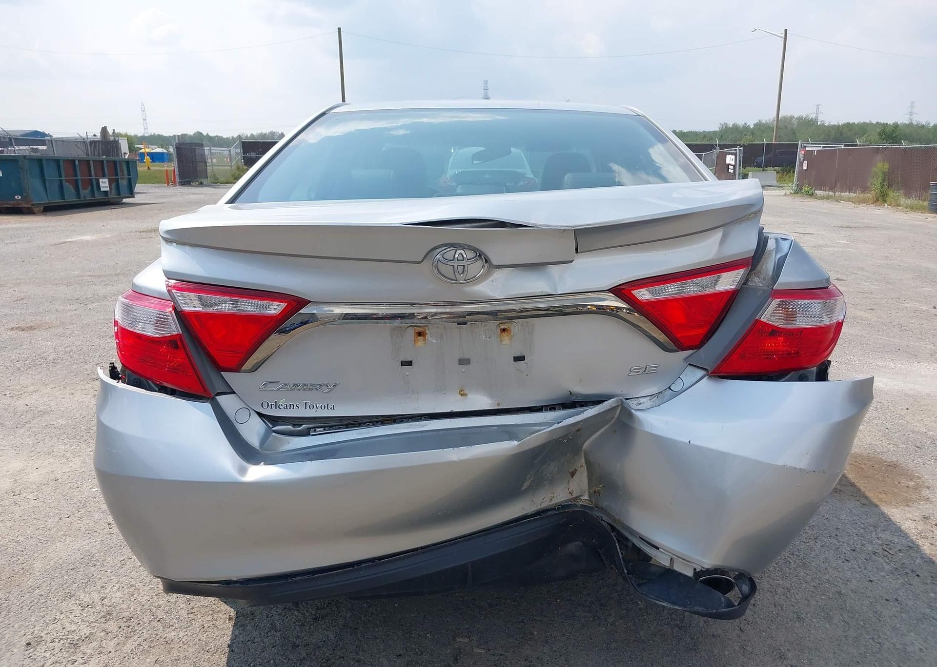 2017 TOYOTA CAMRY SE