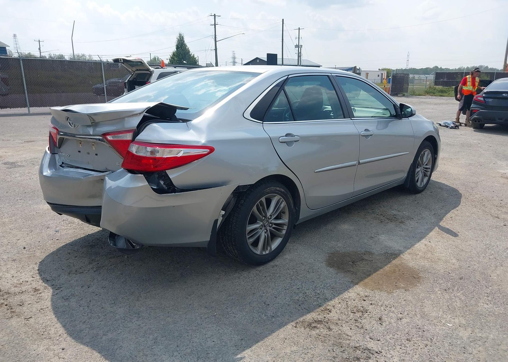 2017 TOYOTA CAMRY SE