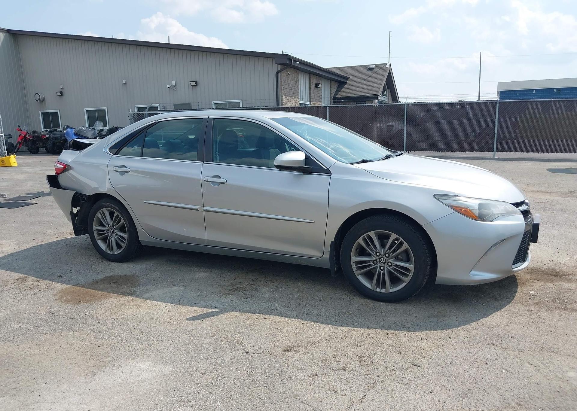 2017 TOYOTA CAMRY SE