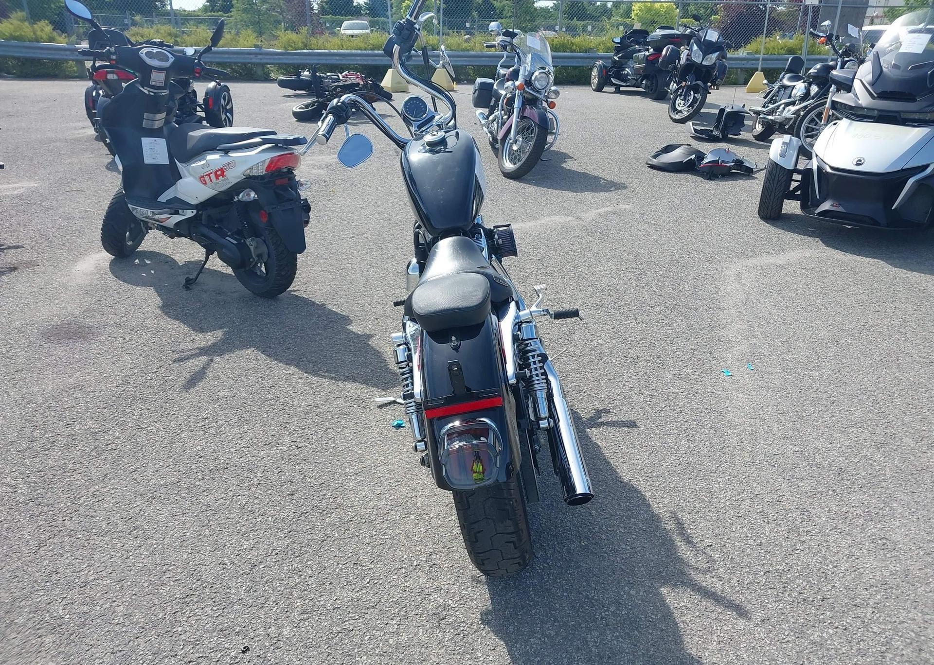 2015 HARLEY-DAVIDSON XL1200 V