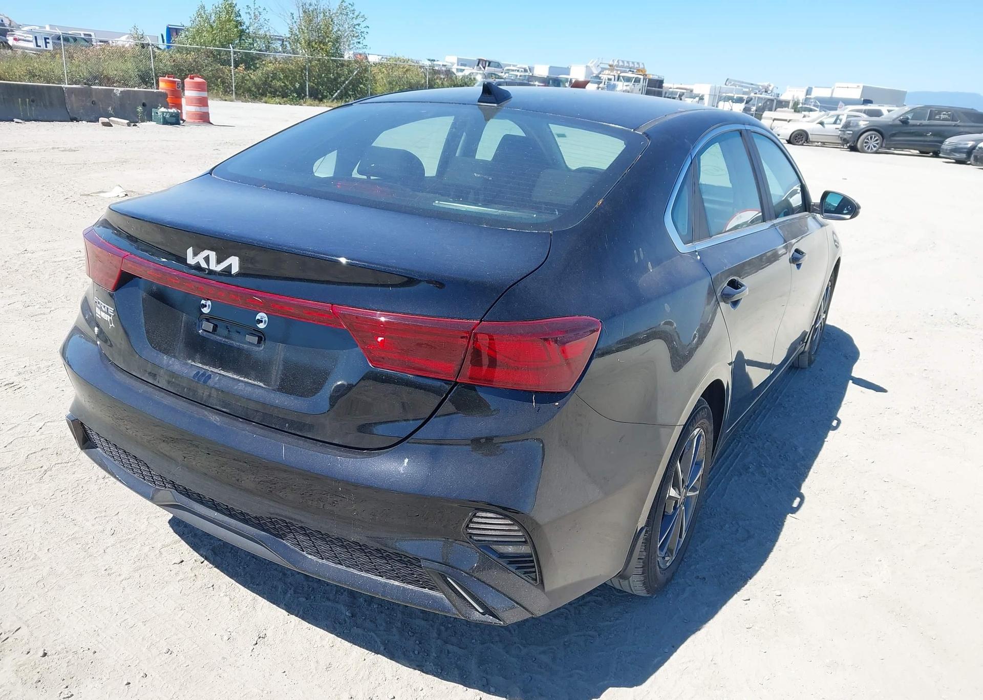 2024 KIA FORTE EX