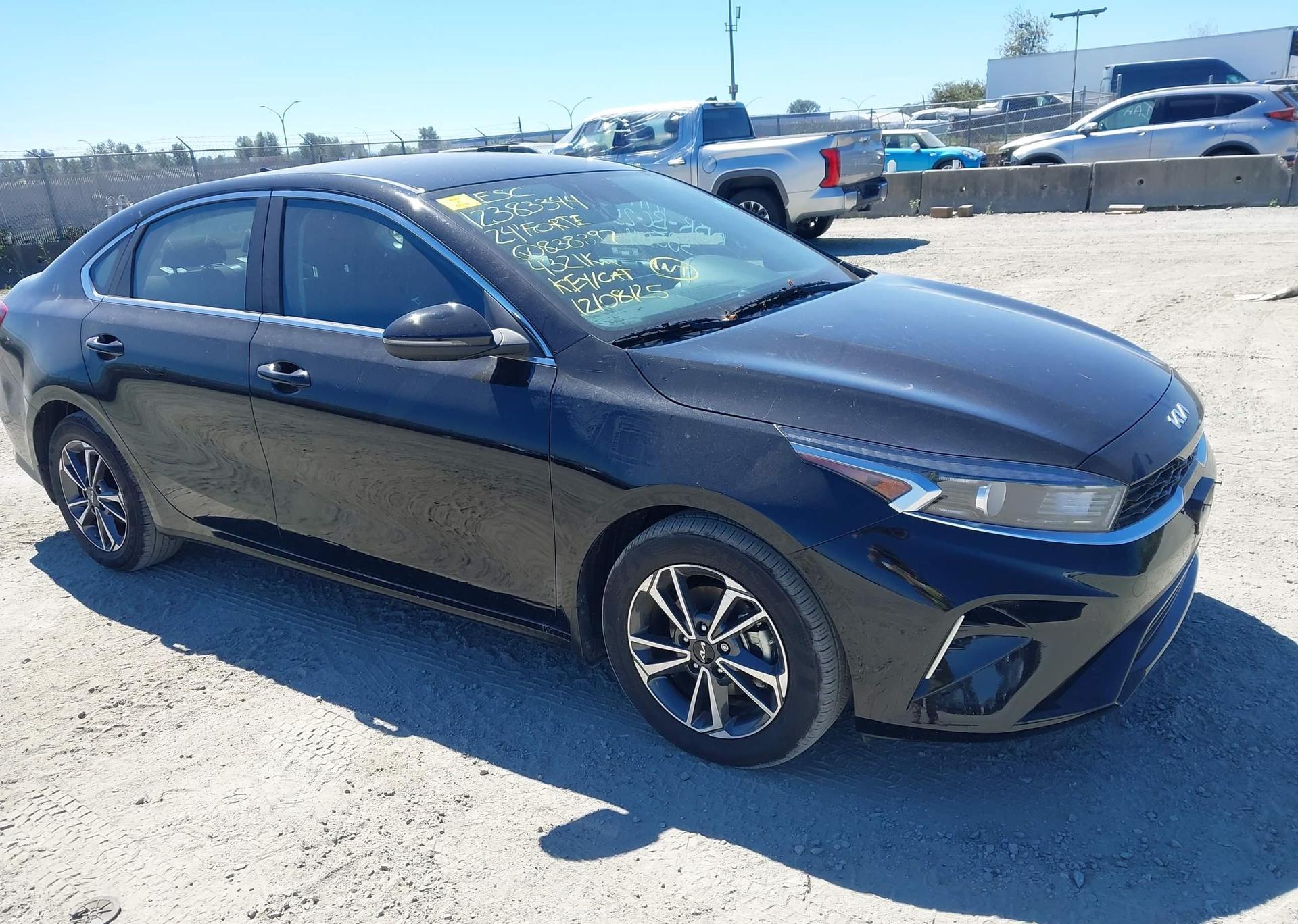 2024 KIA FORTE EX