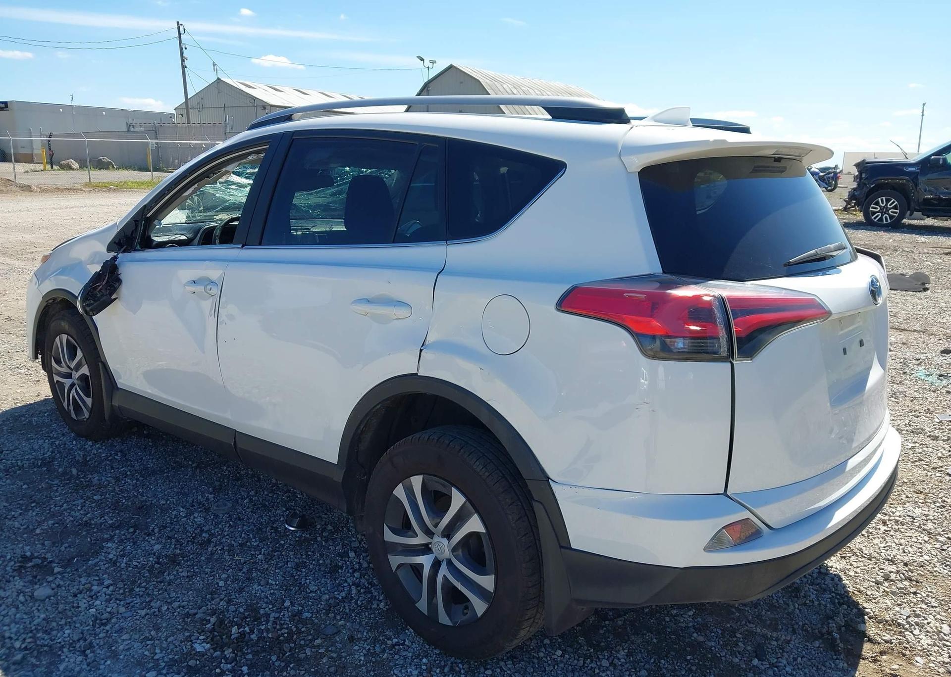 2017 TOYOTA RAV4 LE
