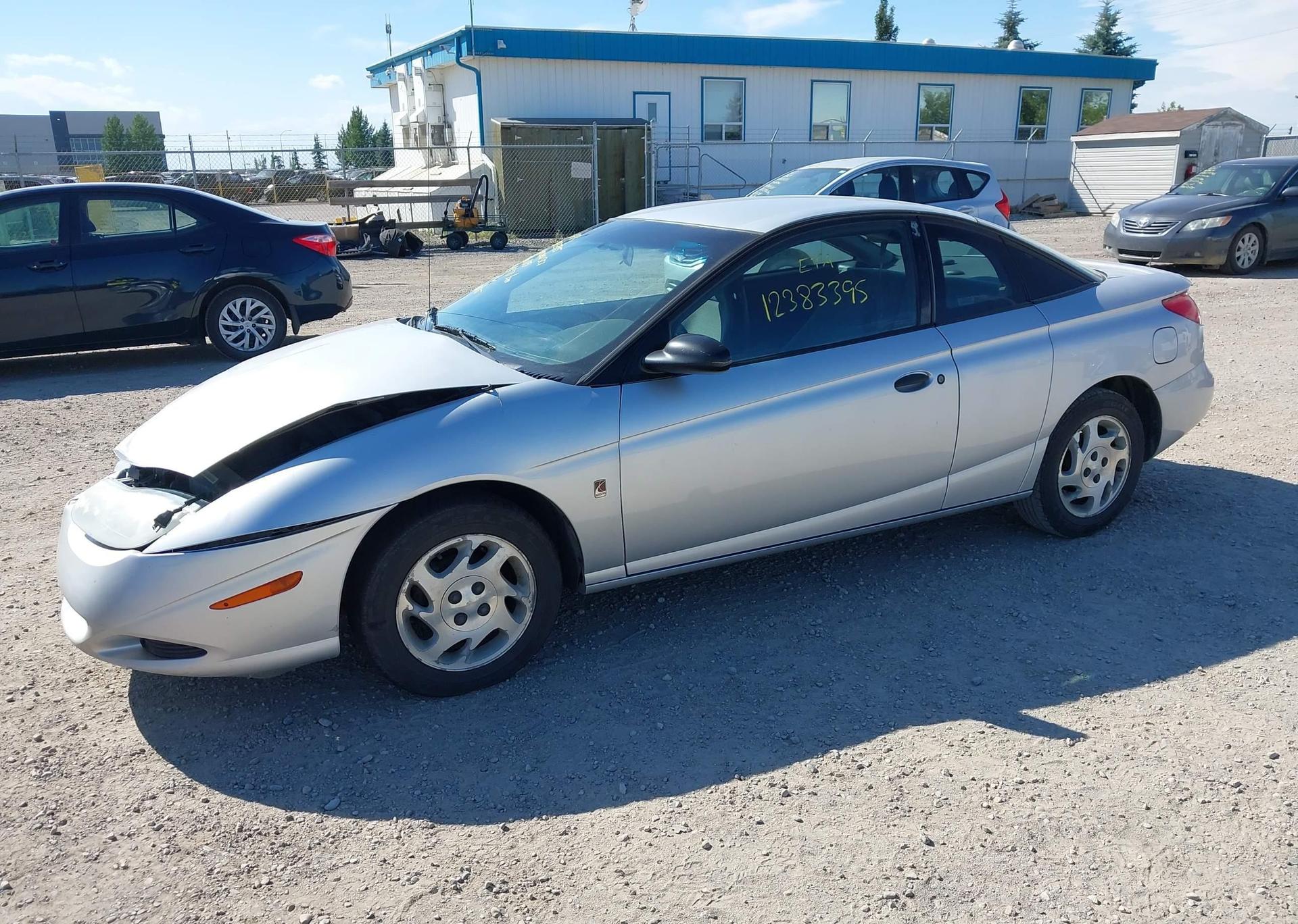 2002 SATURN SC1