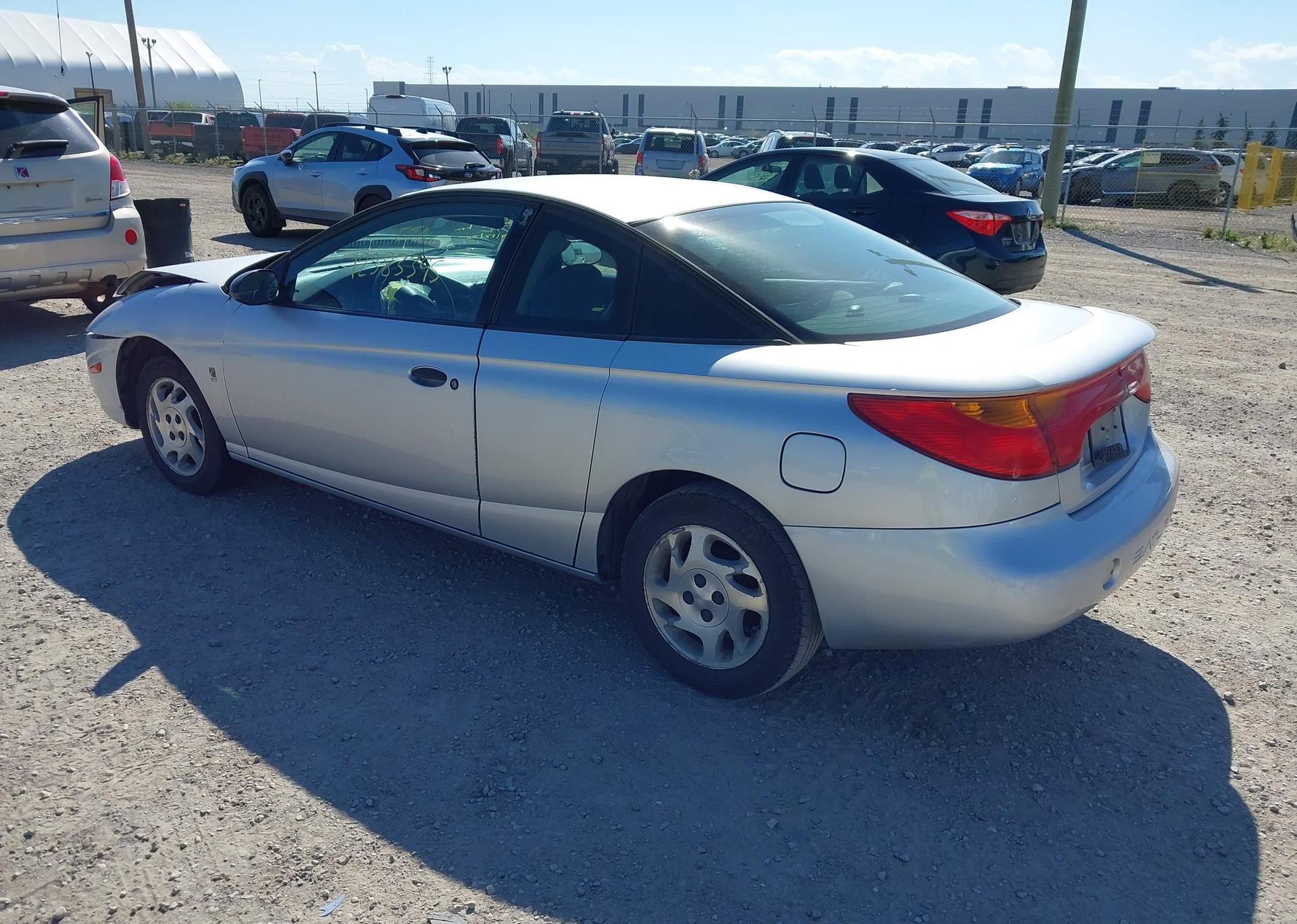 2002 SATURN SC1