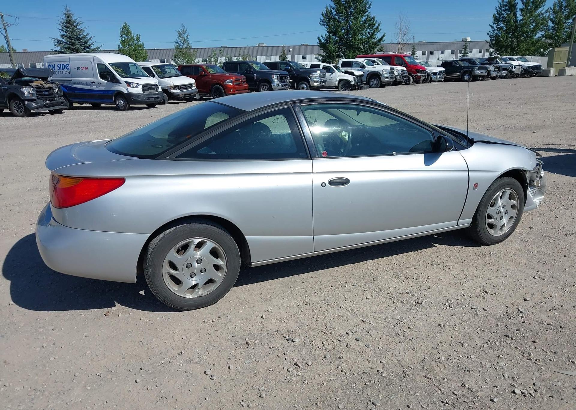 2002 SATURN SC1