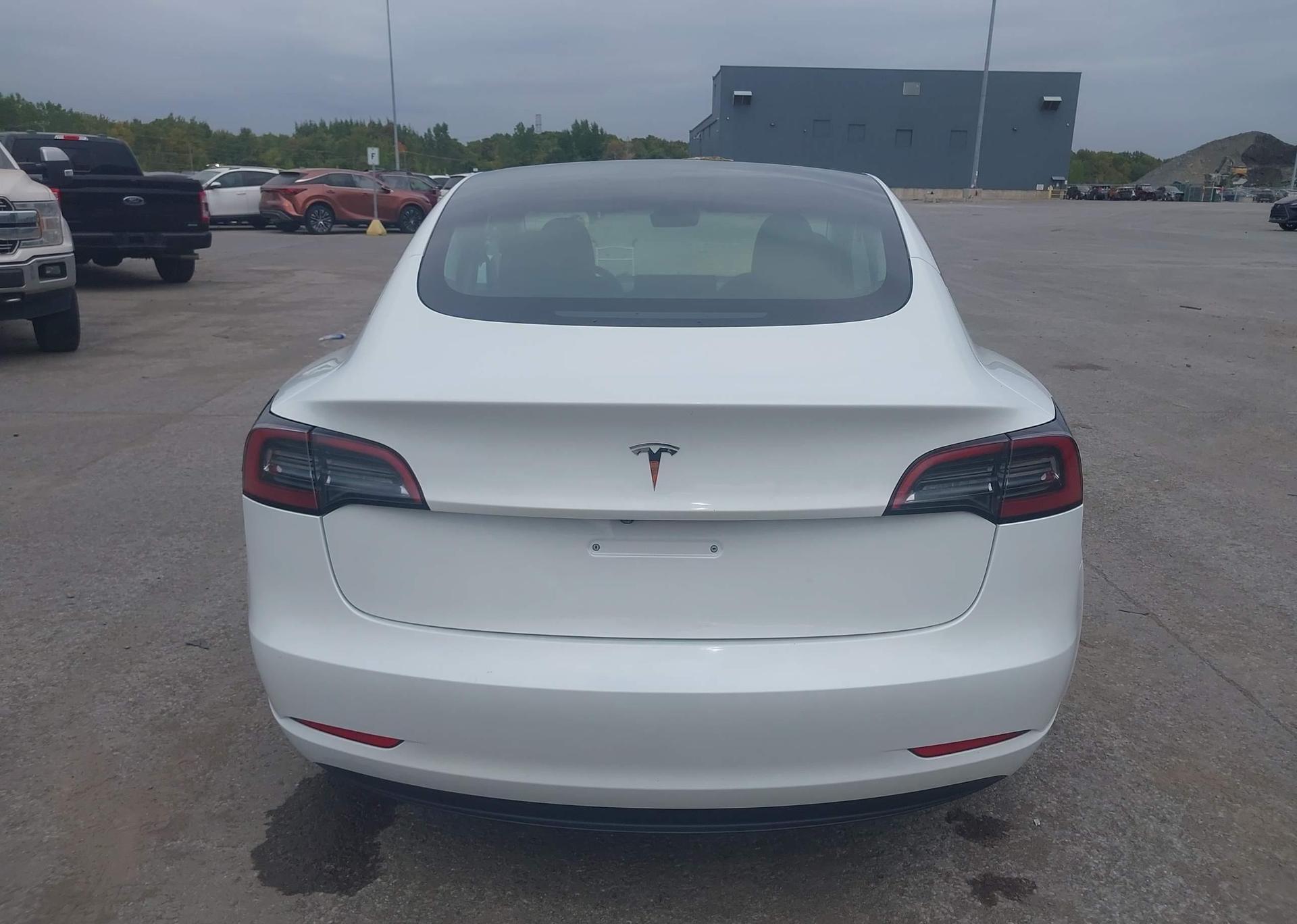 2023 TESLA MODEL 3
