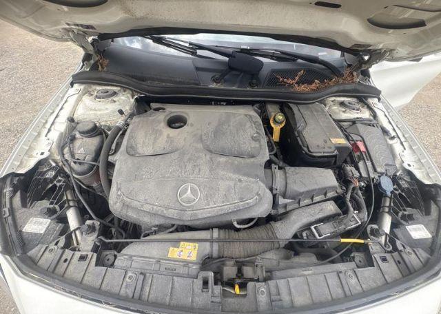 2016 MERCEDES-BENZ GLA 250 4MATIC