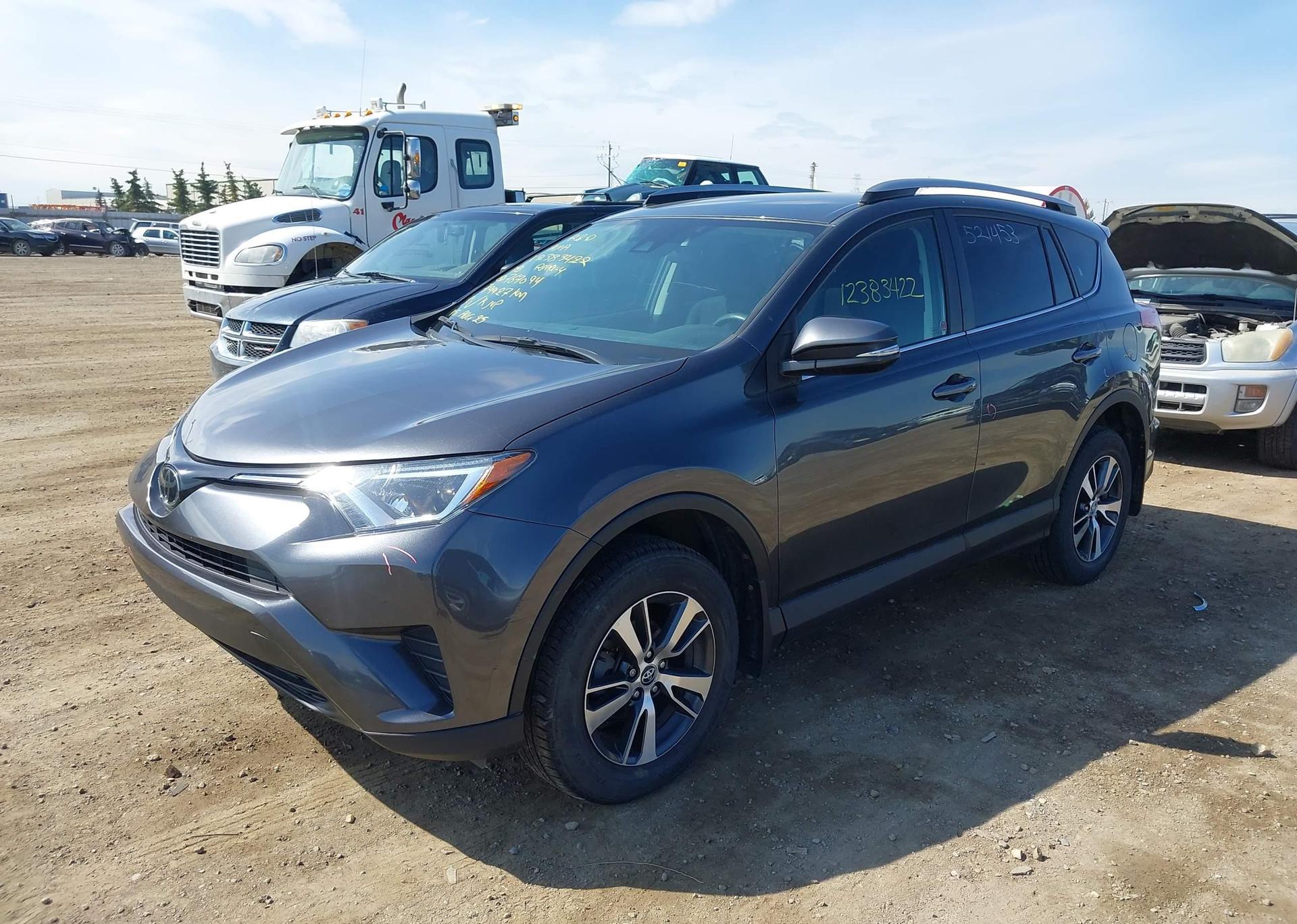 2018 TOYOTA RAV4 LE