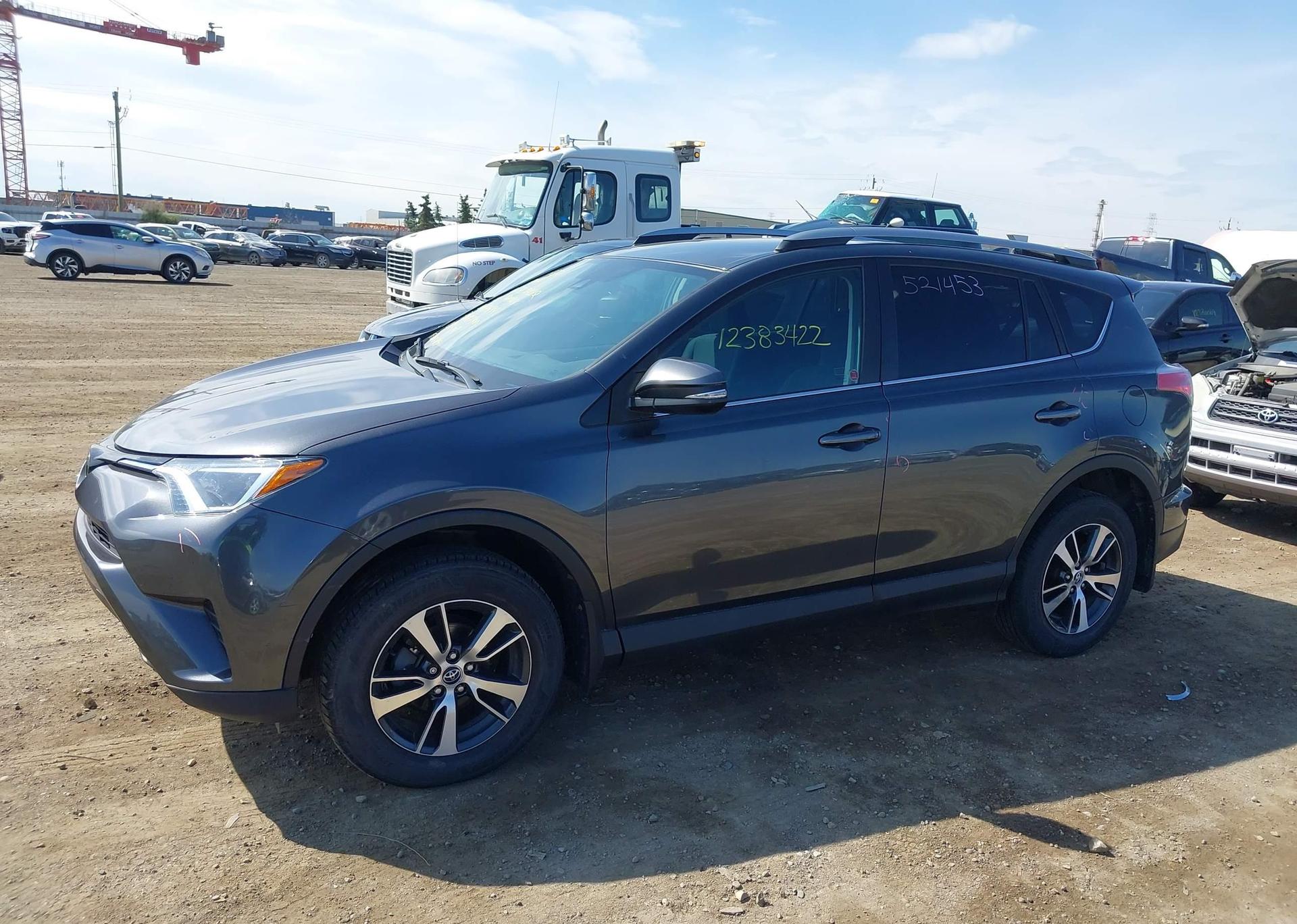 2018 TOYOTA RAV4 LE