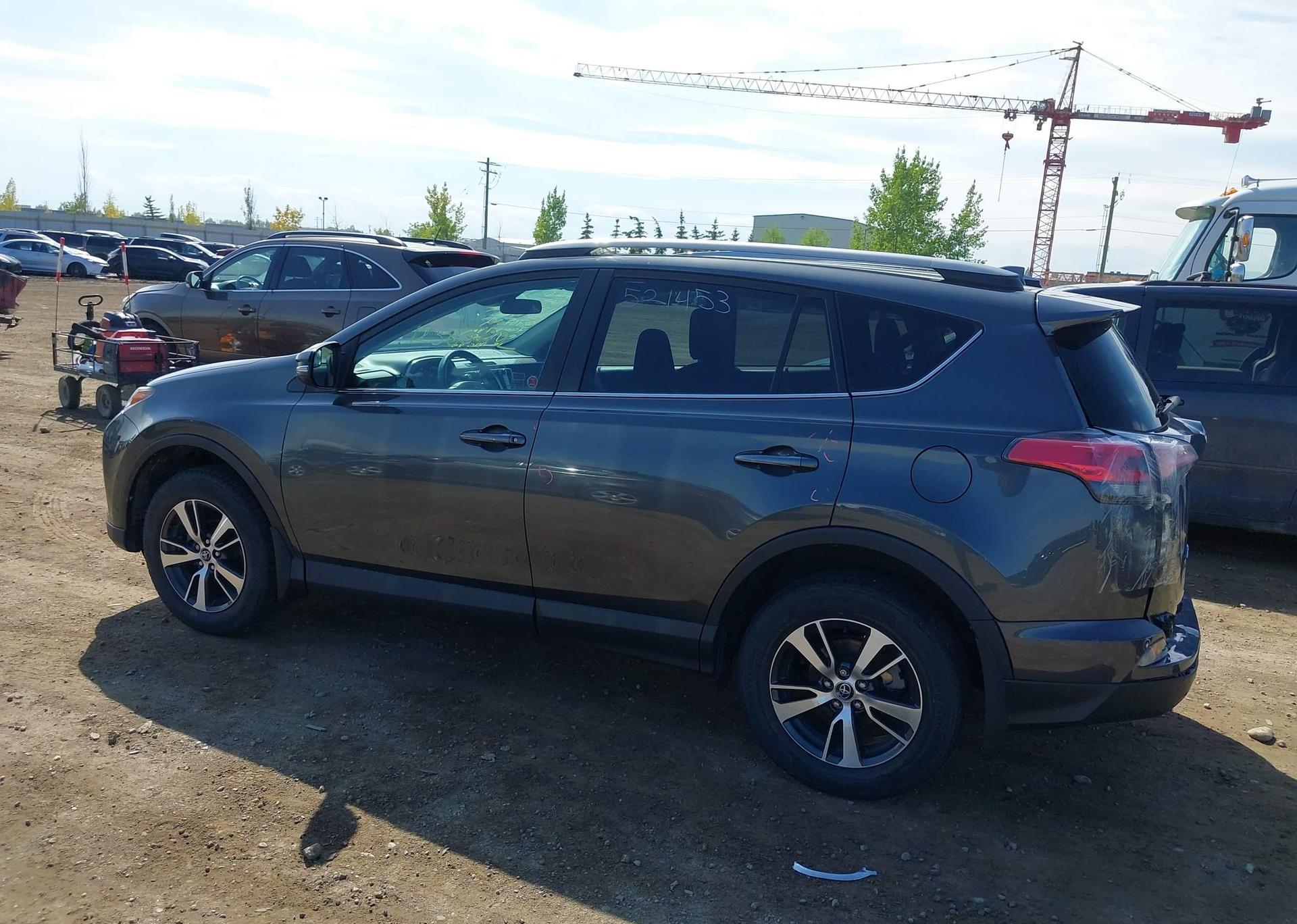 2018 TOYOTA RAV4 LE