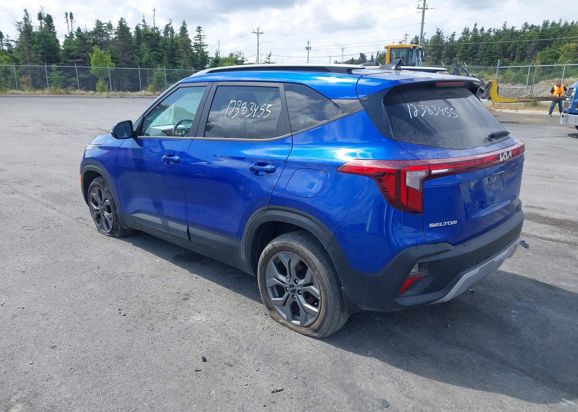 2024 KIA SELTOS LX