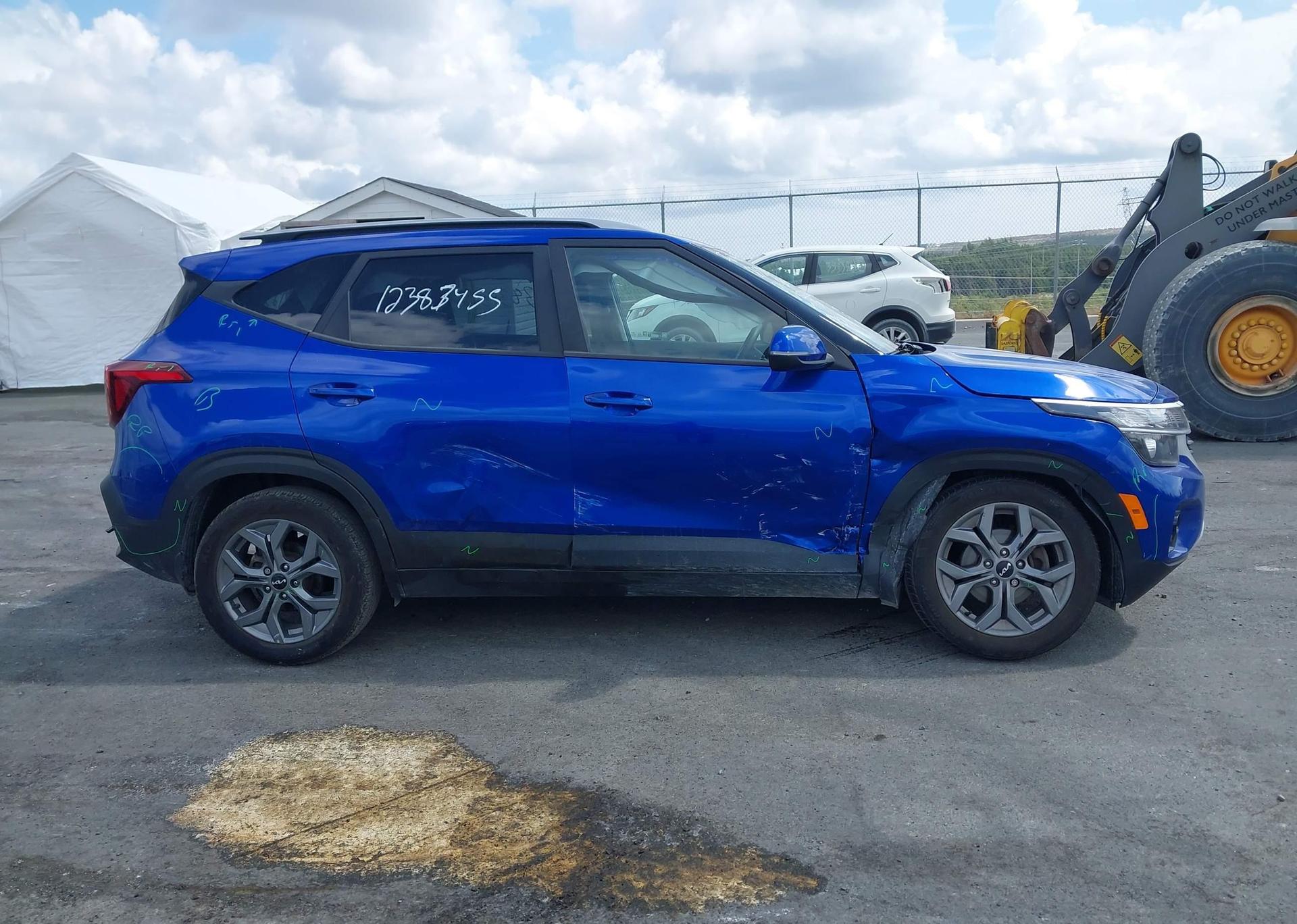 2024 KIA SELTOS LX